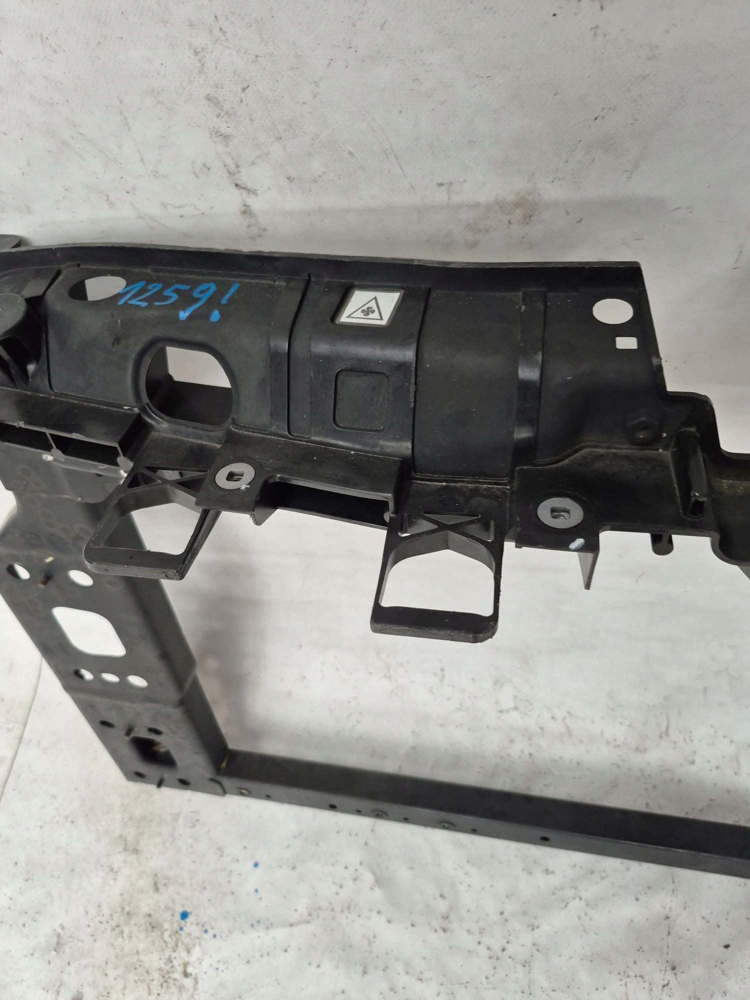 FIAT 500E II 20- support panel for radiators pillar front 52140819