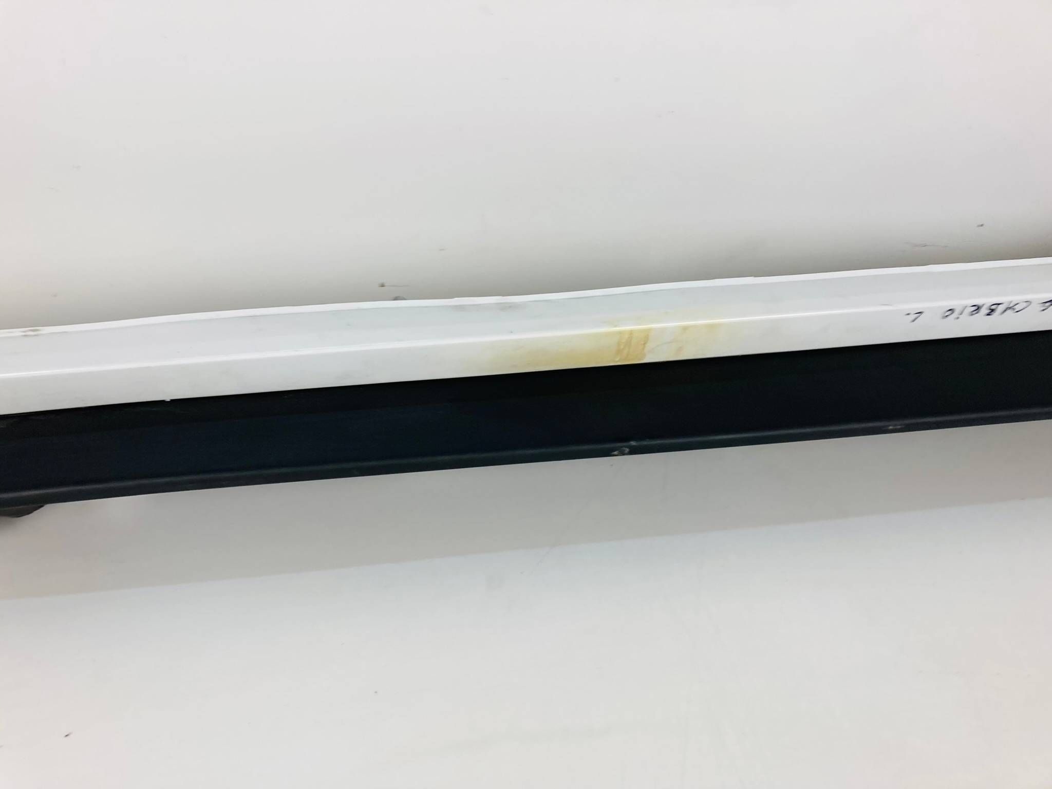 moulding threshold left side Ford Mustang VI