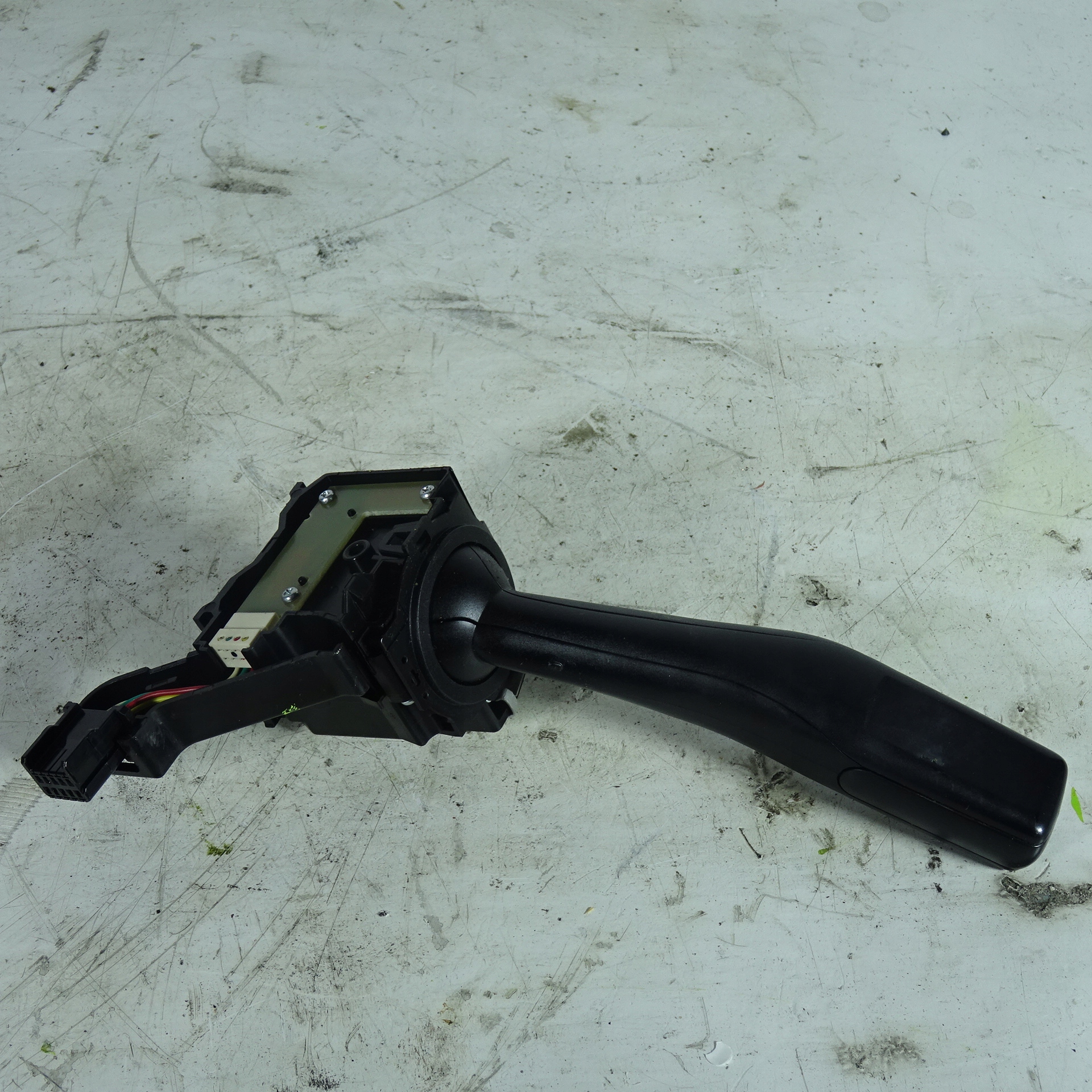 VW TIGUAN Bouton Indicateurs de direction 1K0953513E