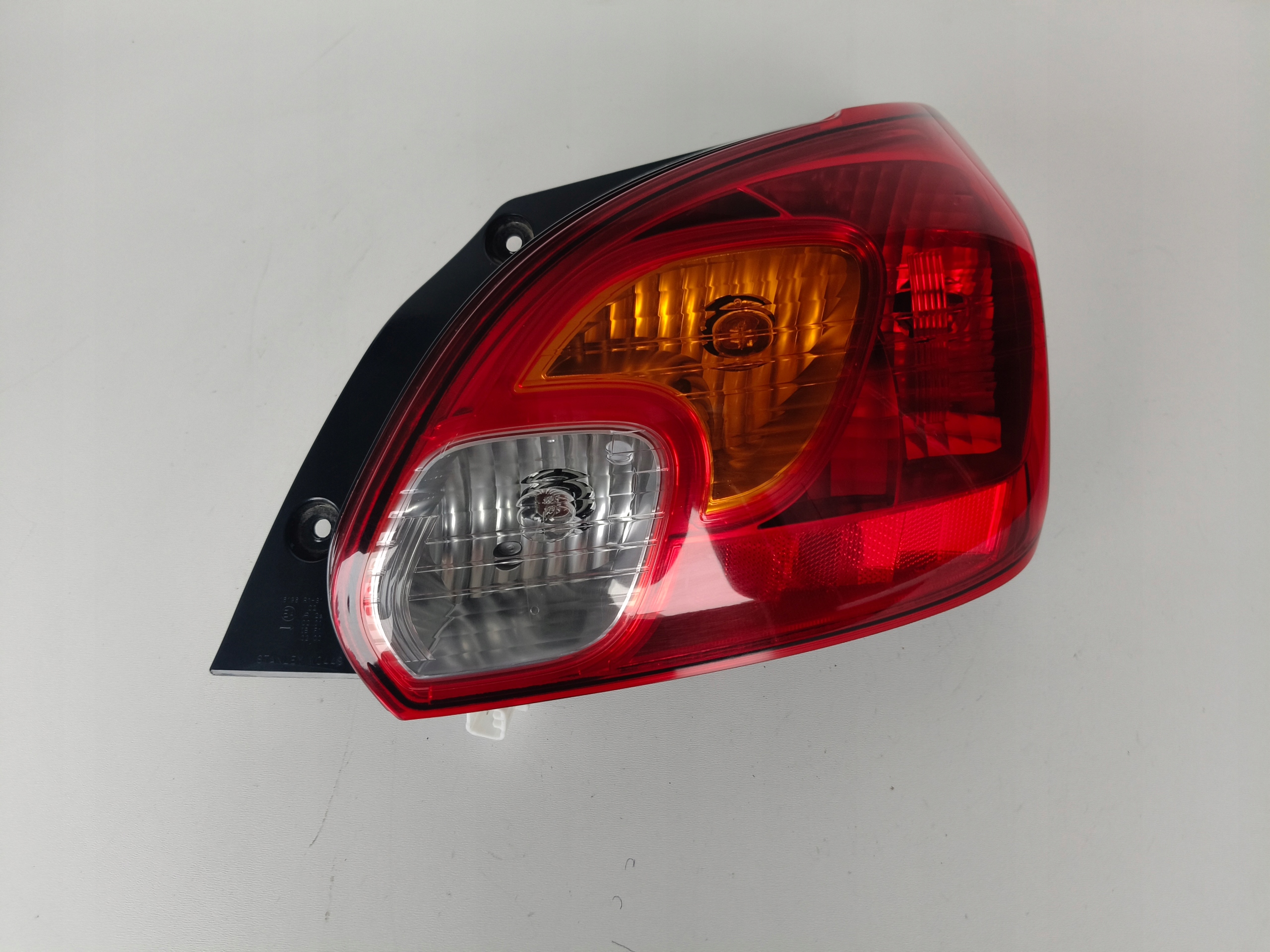 light right rear MITSUBISHI SPACE STAR 13-16