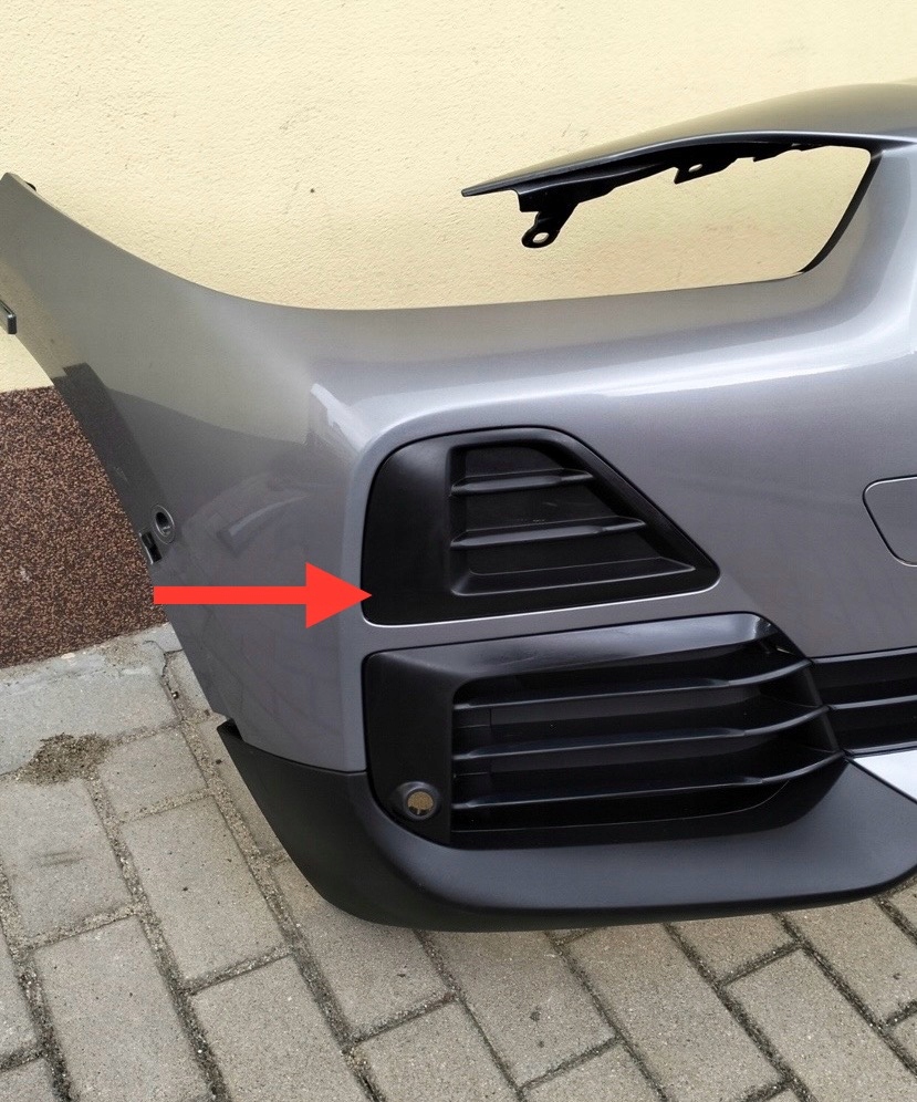 BMW X1 F39 grid of a bumper right front 51119879932