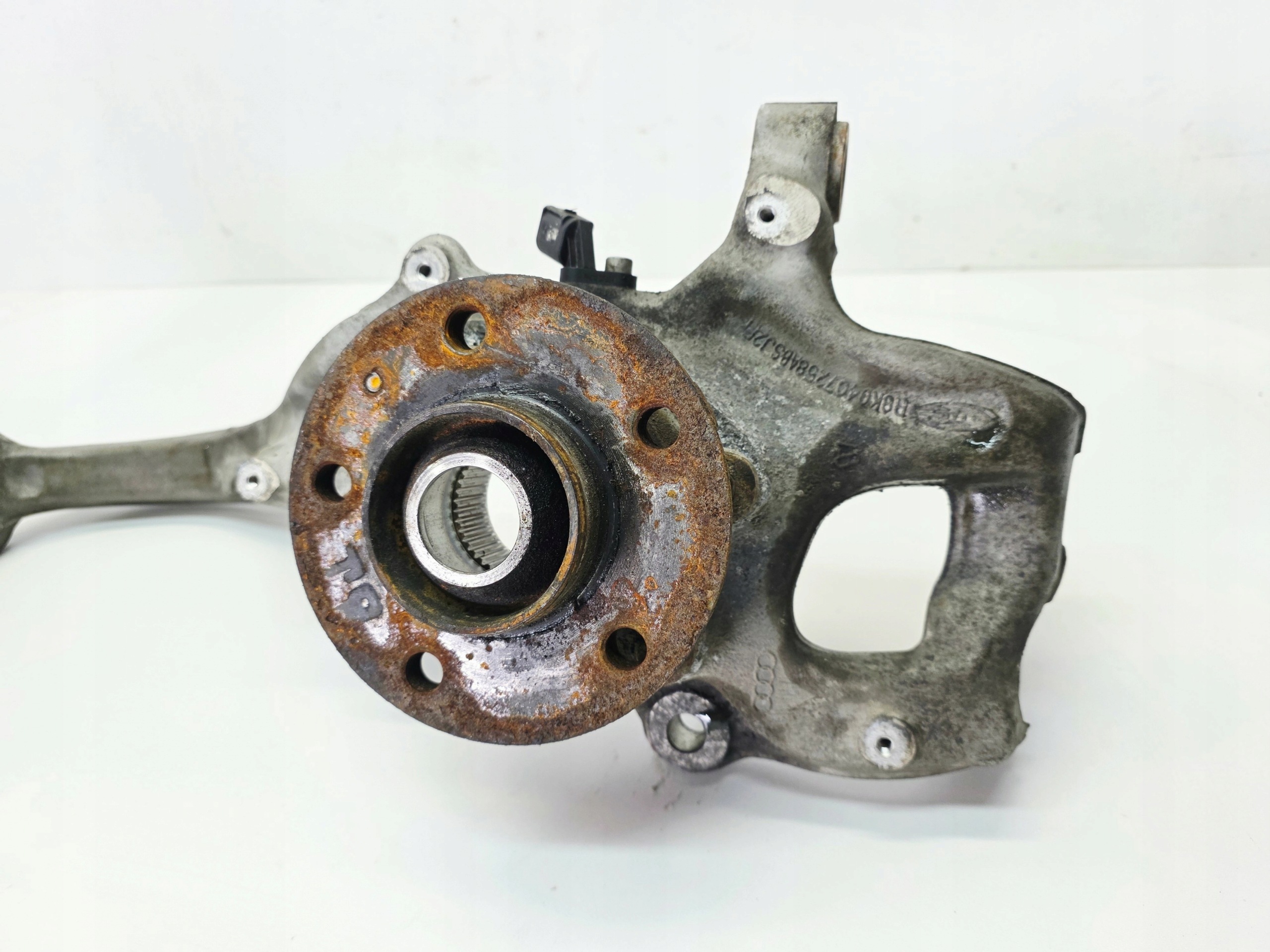 swing right front AUDI A4 B8 A5 8T LIFT A6 C7 A7 8K0407258AB