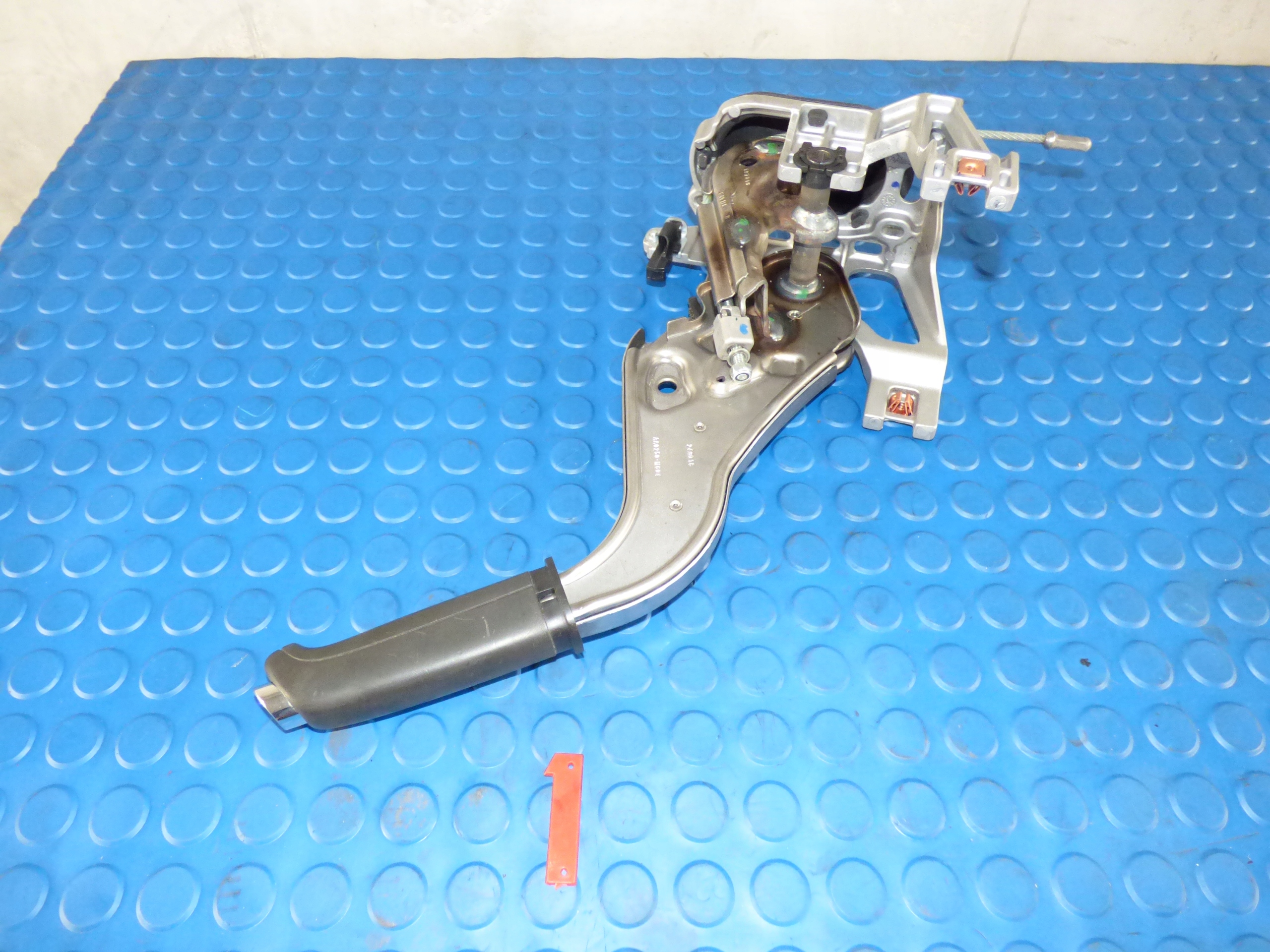 páčka elektrická brzda 39093293 OPEL ASTRA K V