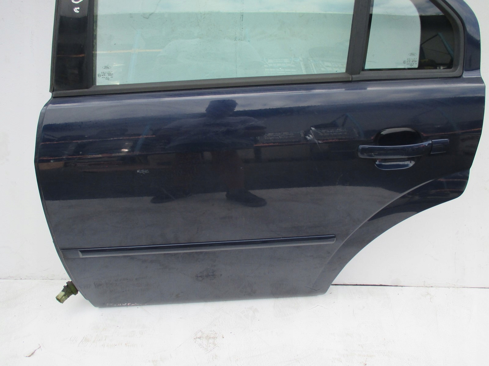 door left rear. FORD MONDEO MK3 HB 00R