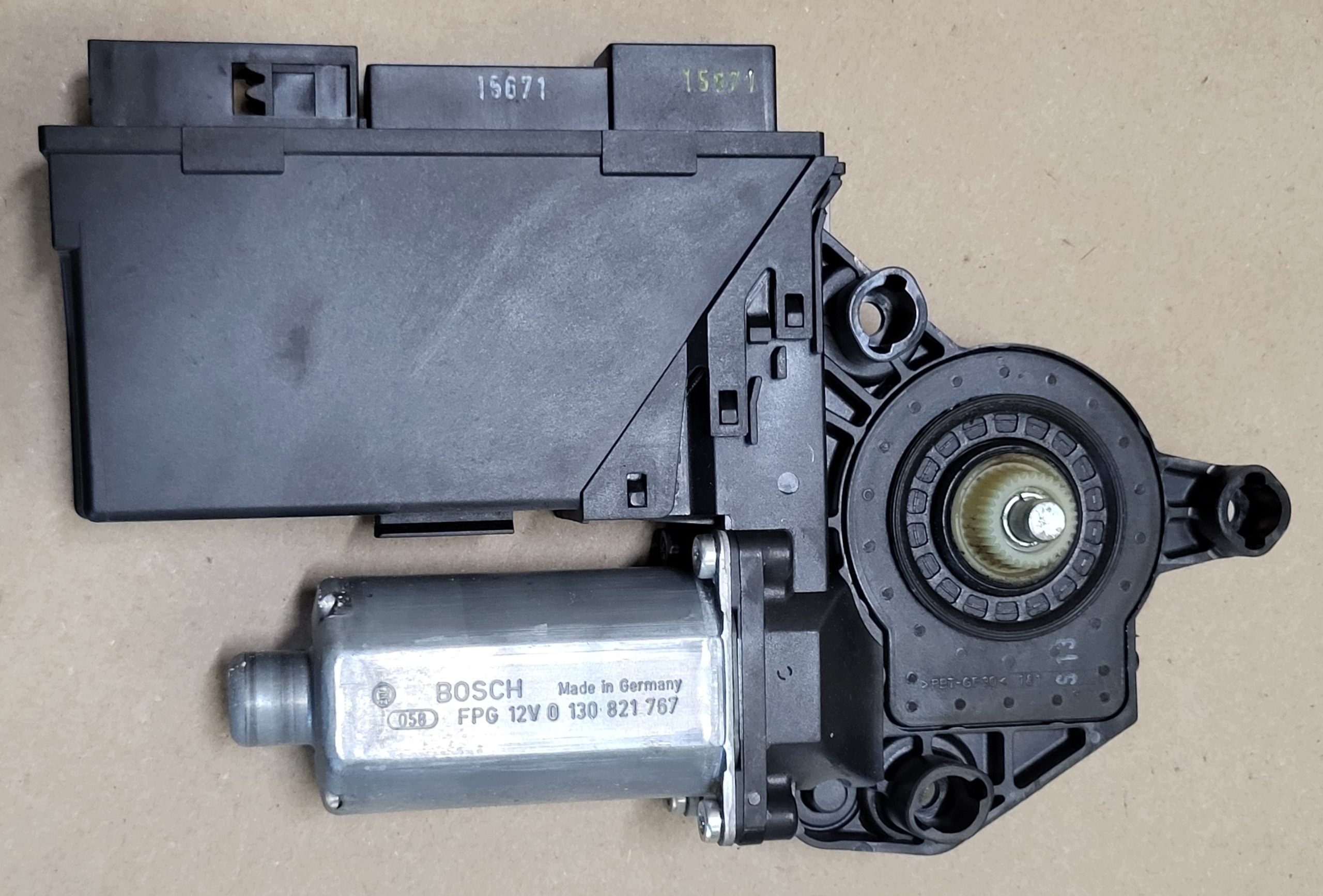 mini motor PODNOSNIKA windows Z door left rear part module AUDI A4 B6 B7 8E0959801E