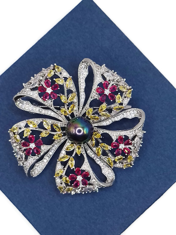 Luxusní Brož Květina Stuha Ažurová Stříbrná Rhodium Krabička Jako Dárek