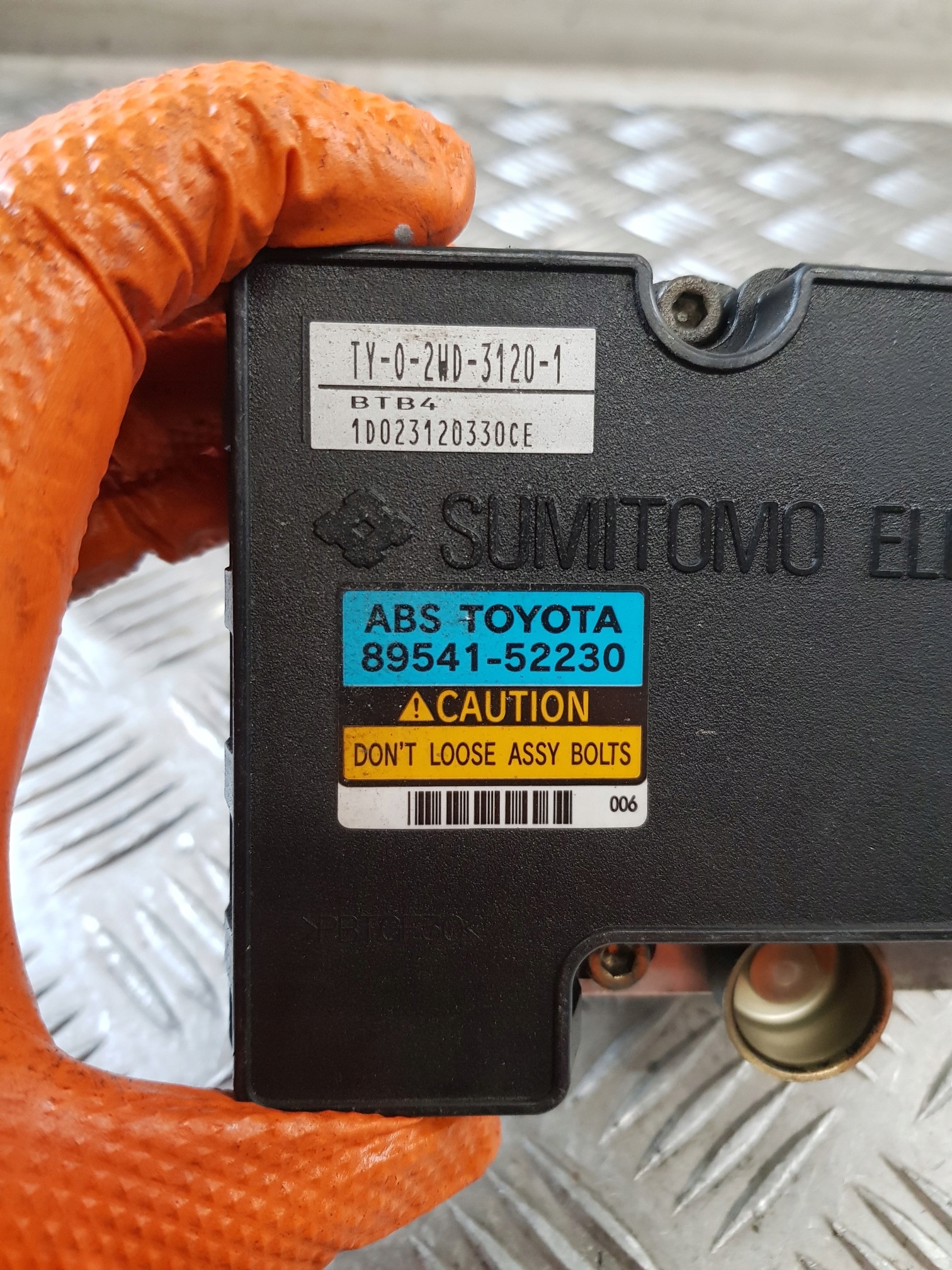 Pompa ABS 4451052300 8954152230 TOYOTA YARIS e 03R