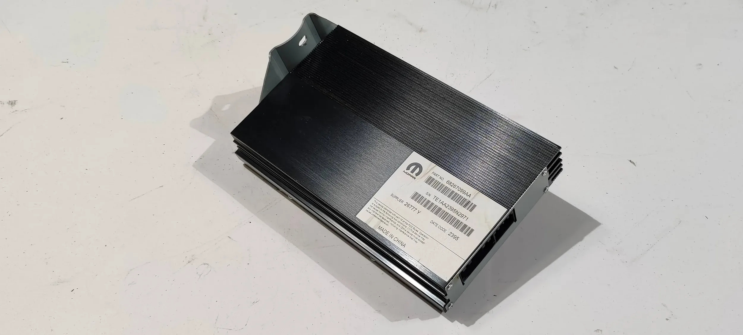 zesilovač audio amplituner Dodge Ram 2009-2019