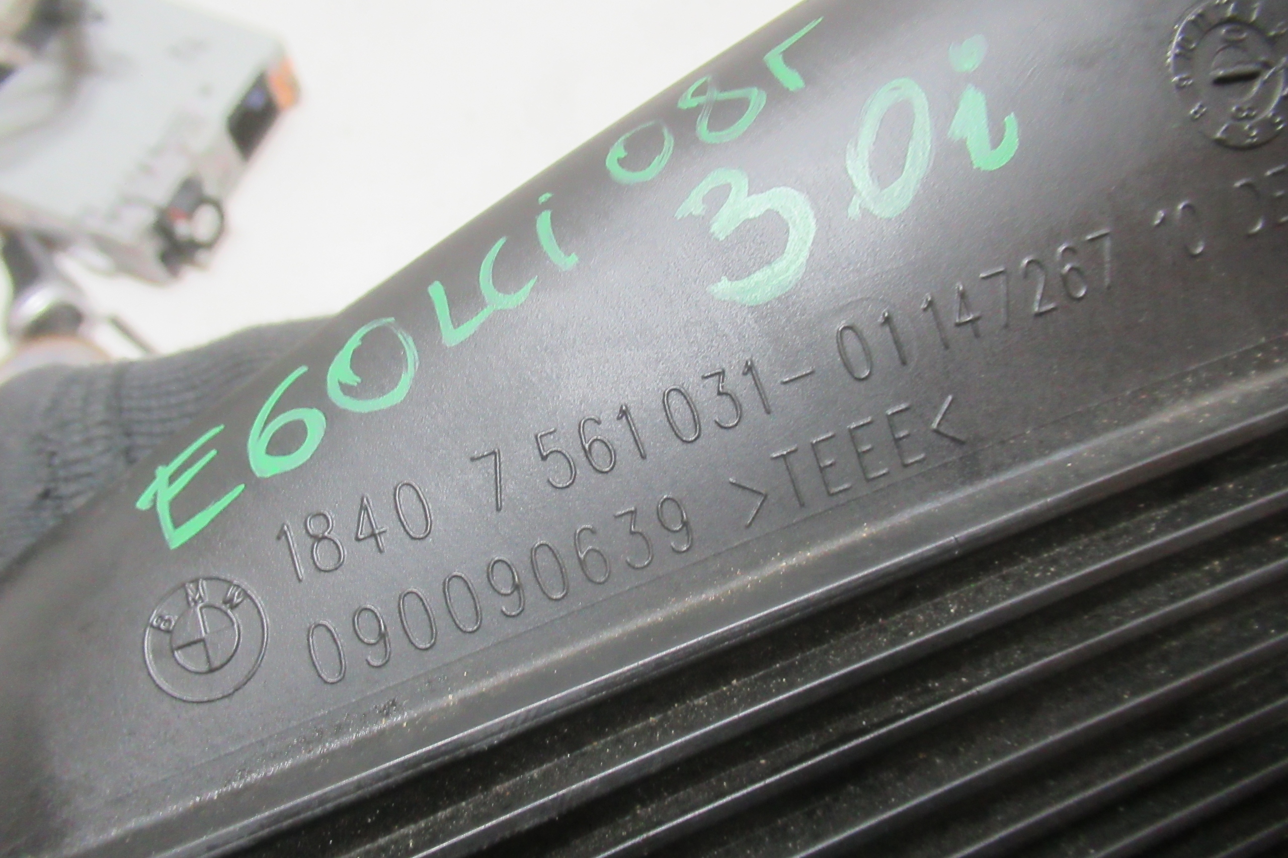 BMW E60 3.0 LCI 08R intake air 7561031