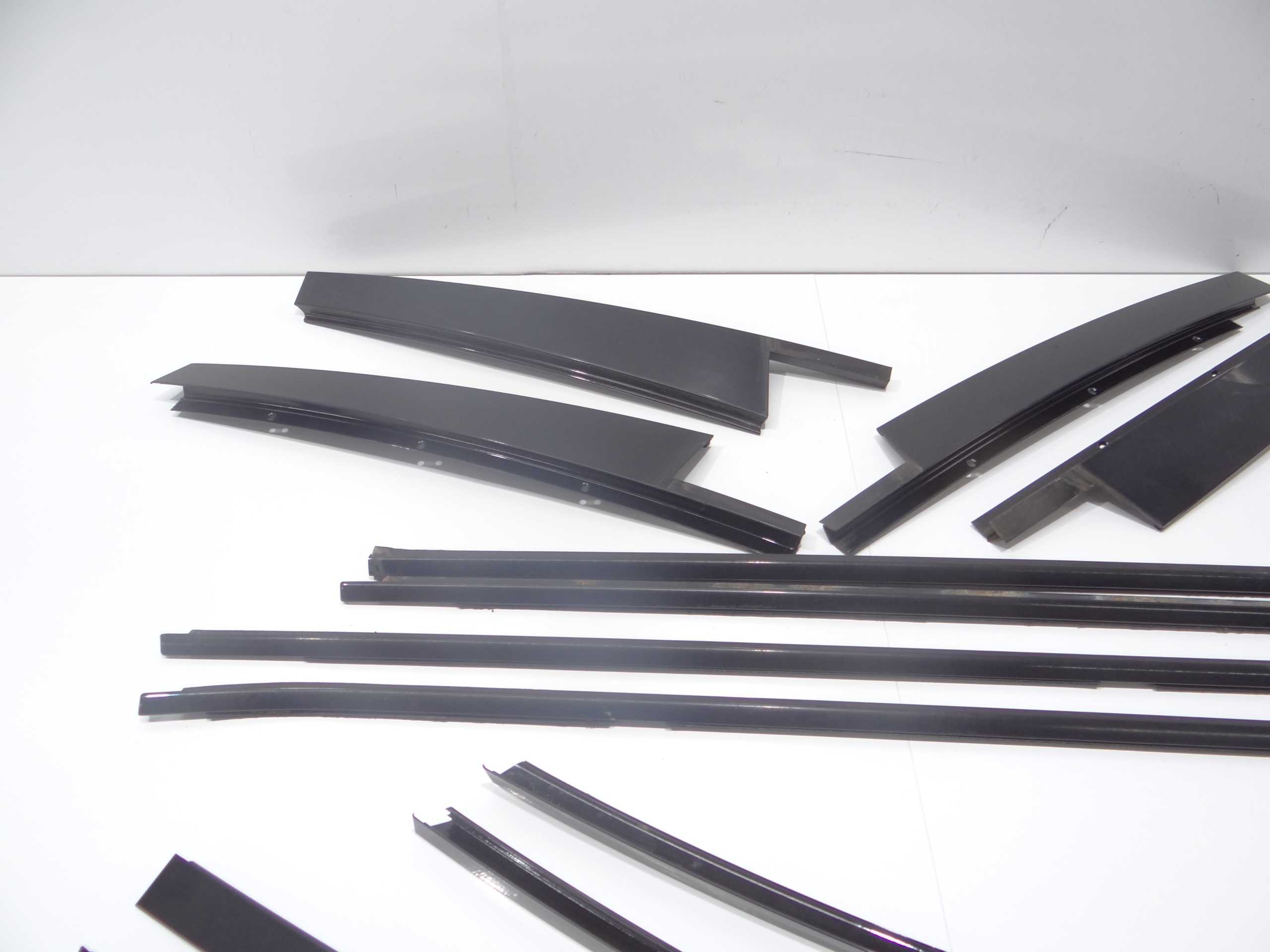 mouldings SHADOW LINE BMW X3 E83 LCI
