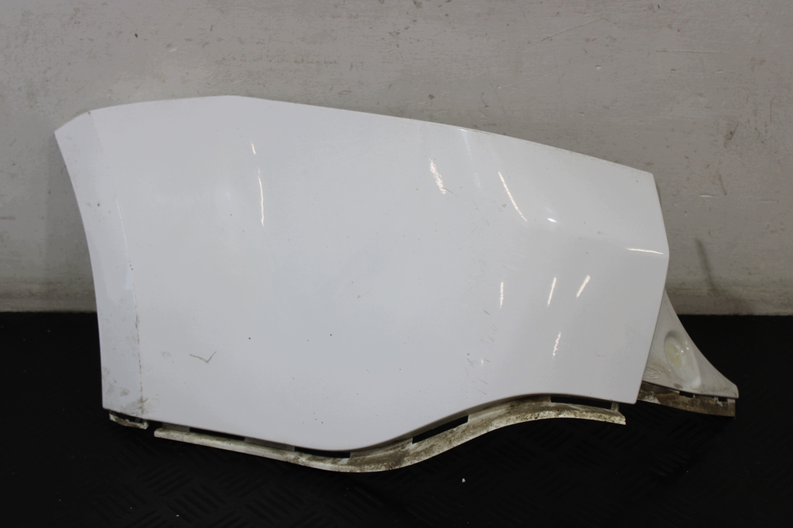 corner of a bumper left rear part 6M21-17865-BE FORD S-MAX MK1