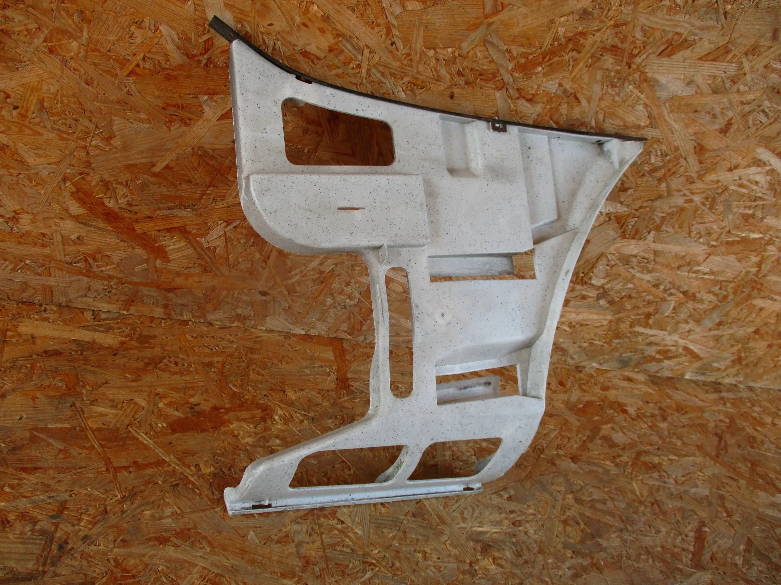 bumper bracket rear part right MERCEDES CLK W209