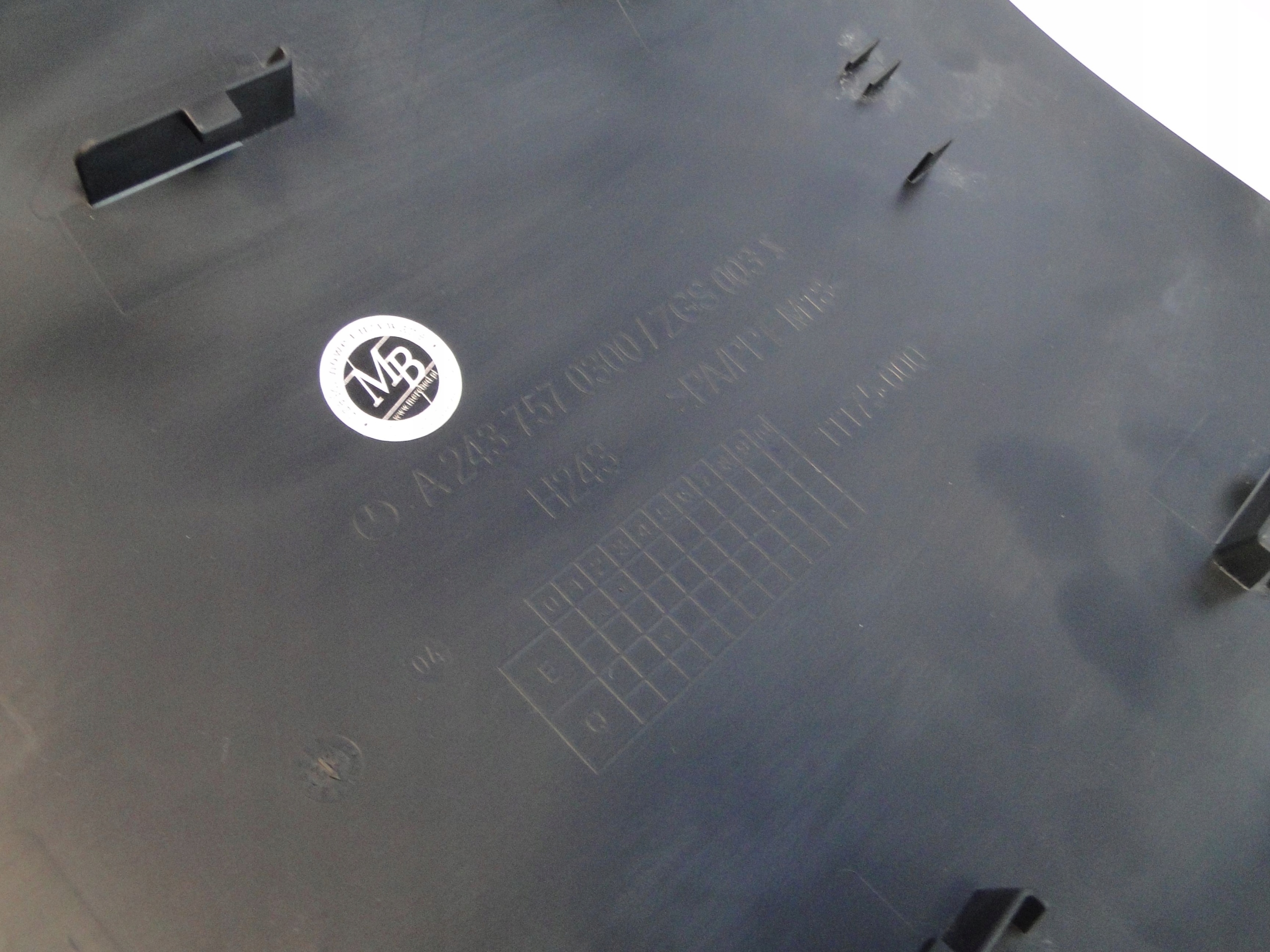 MERCEDES GLA H 247 HYBRYDA KLAPKA PORTU ŁADOWNIA Jakość części (zgodnie z GVO) O - oryginał z logo producenta pojazdu (OE)