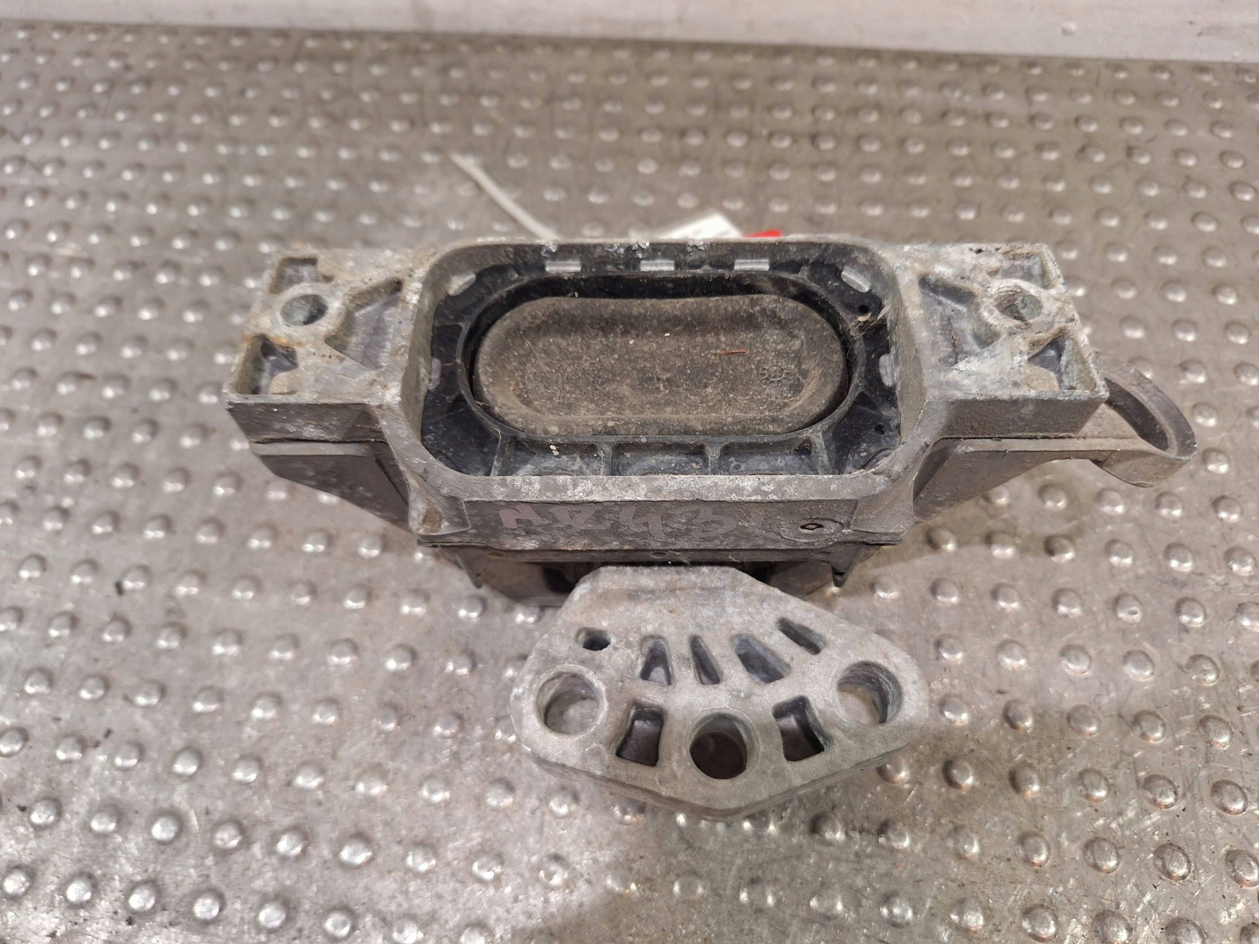 holder engine mount 13227717 OPEL INSIGNIA A 2.0 CDTI 08