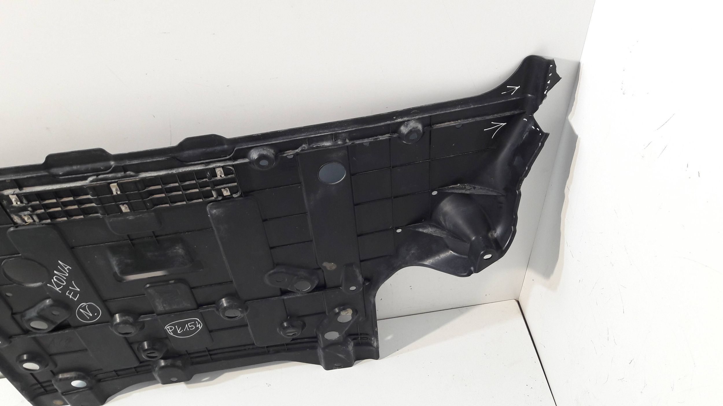 Hyundai Kona EV 2020 cover lower 84191-J2000 (PL154)