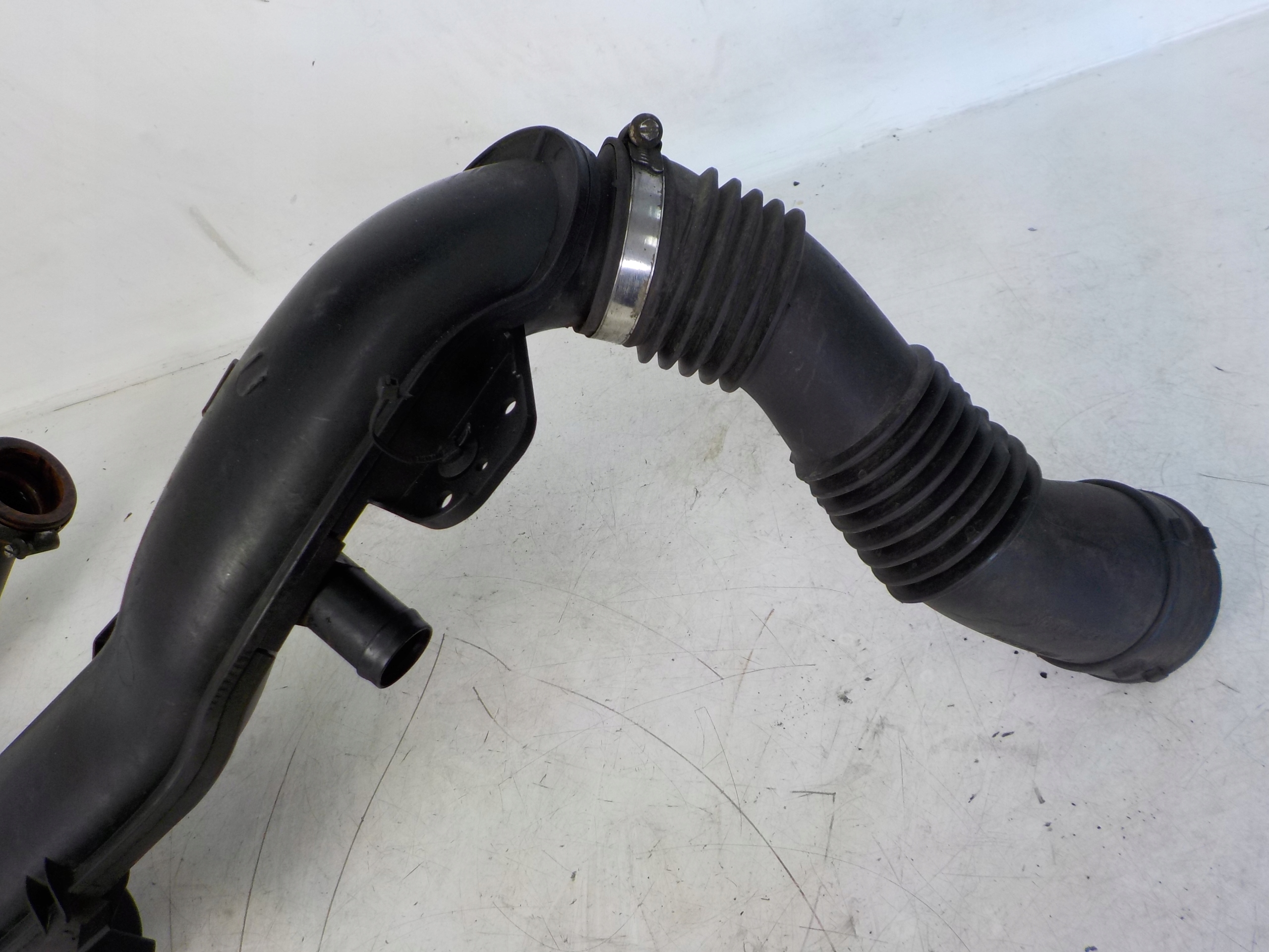 FORD MONDEO IV cijev prijenos interkulera N07011C160