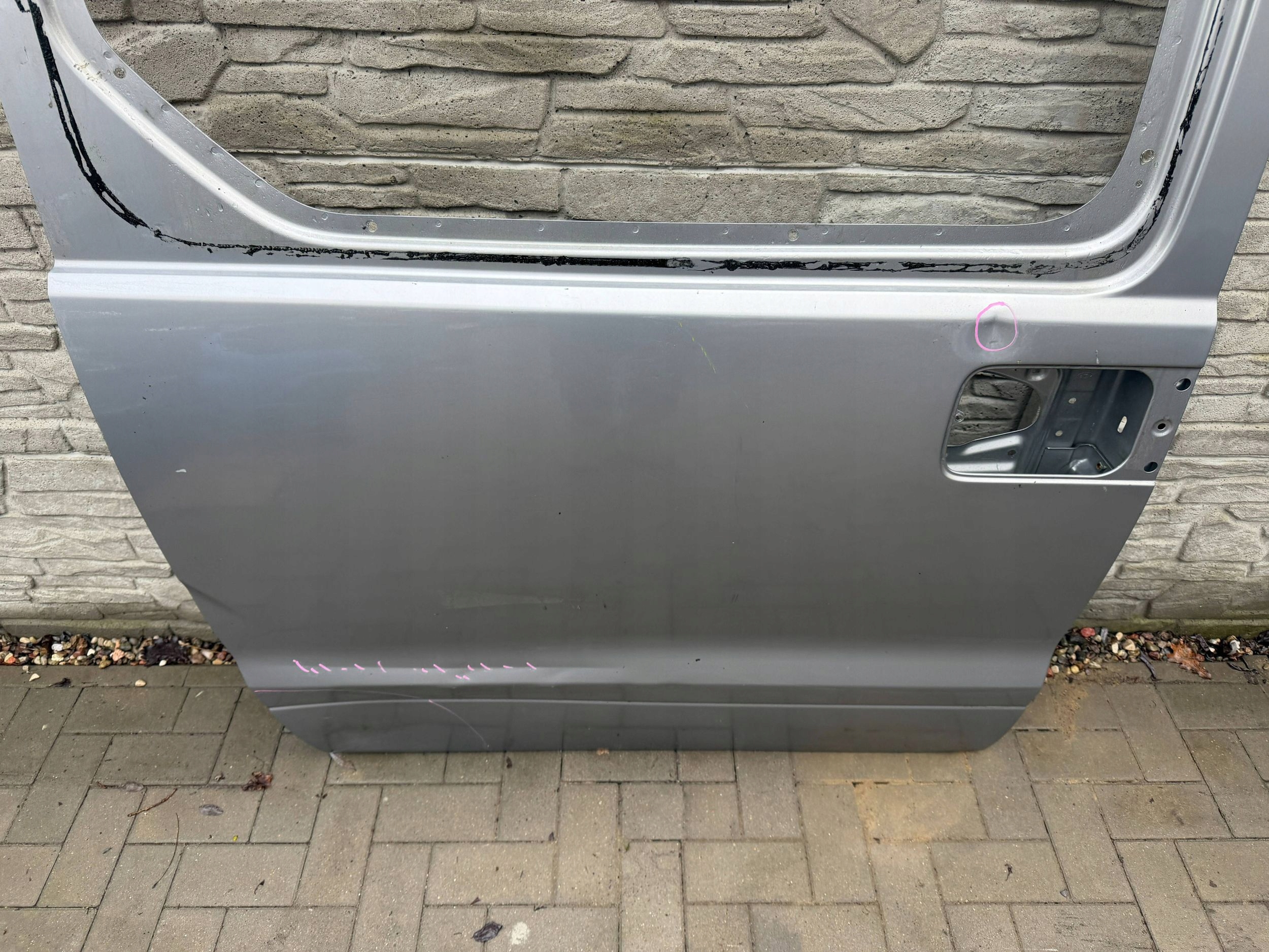 Hyundai H1 08- door right sliding