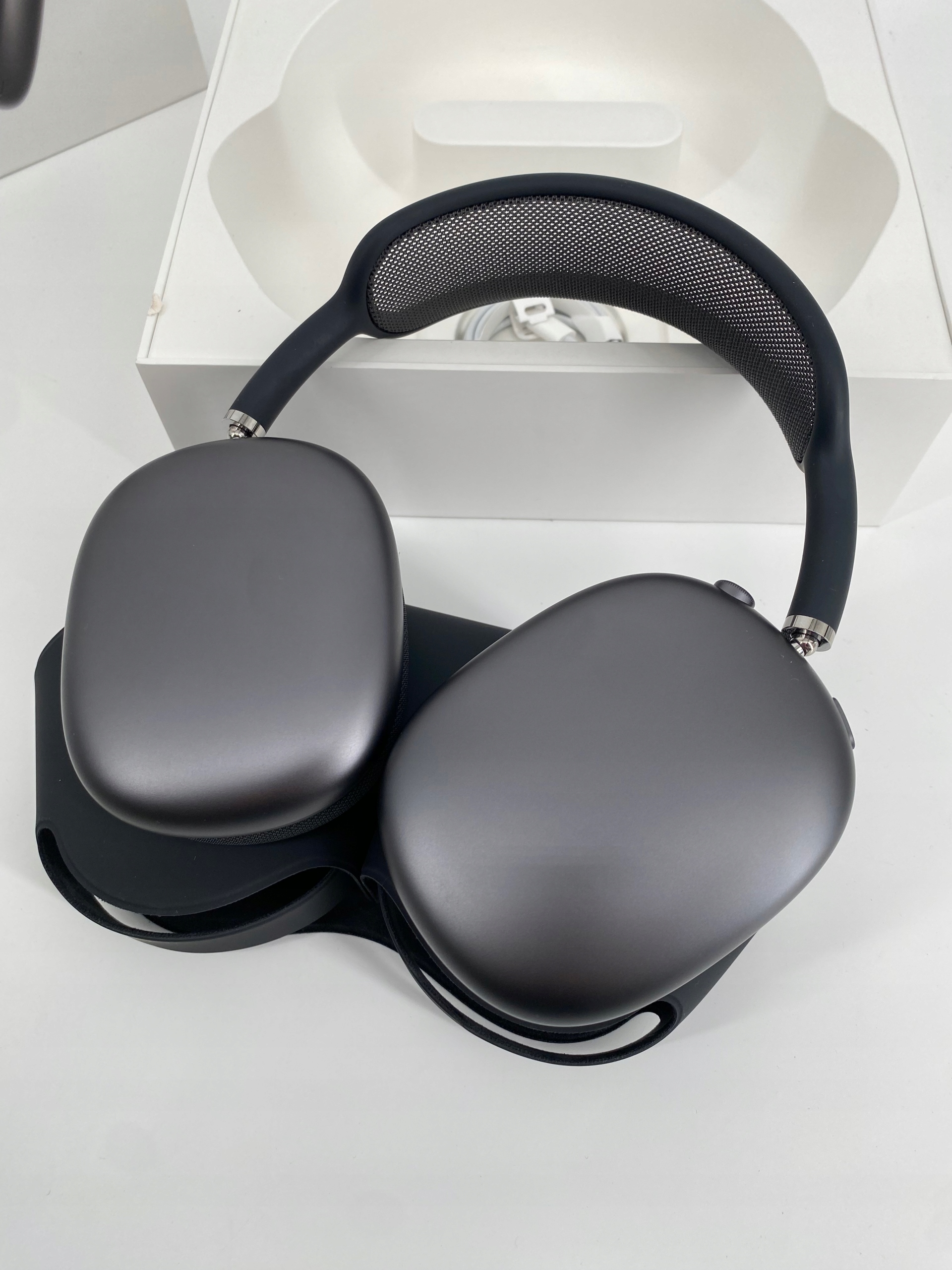 Apple AirPods max スペースグレイ AirPods Max - スペースグレイ - アスクル