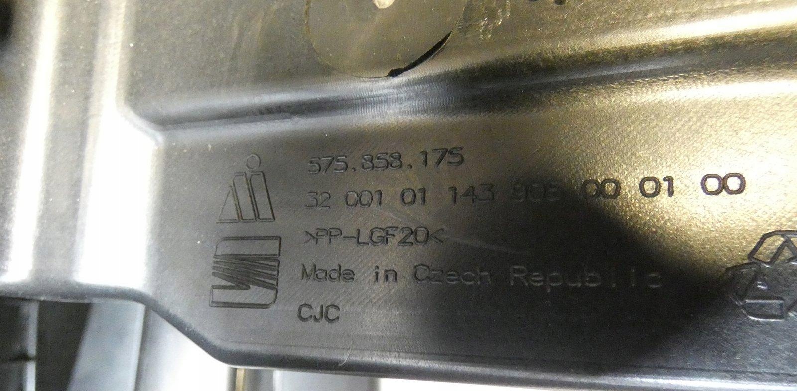 SEAT ATECA 575858175 konzola palubna doska kokpit
