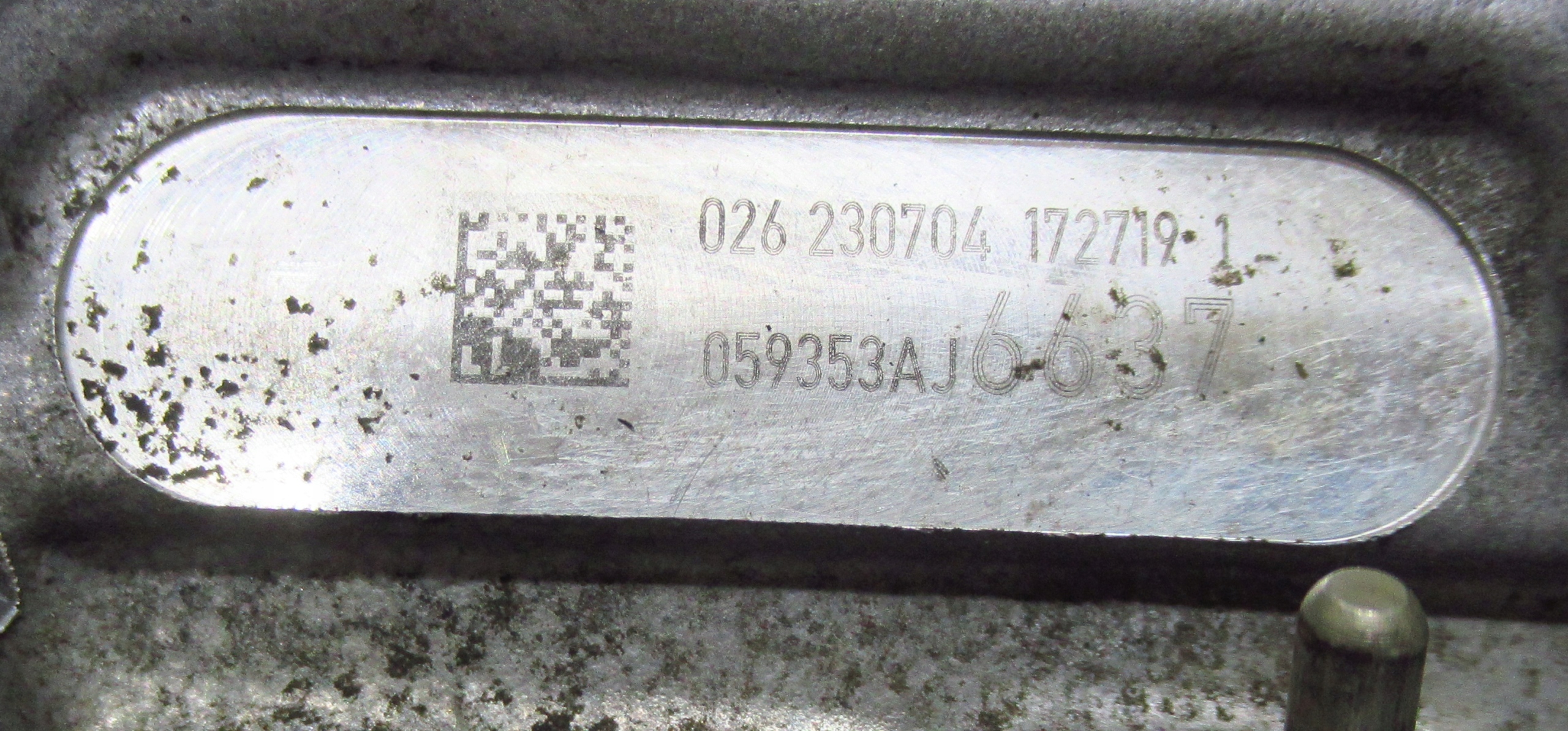 AUDI A8 D3 3.0 TDI head. left