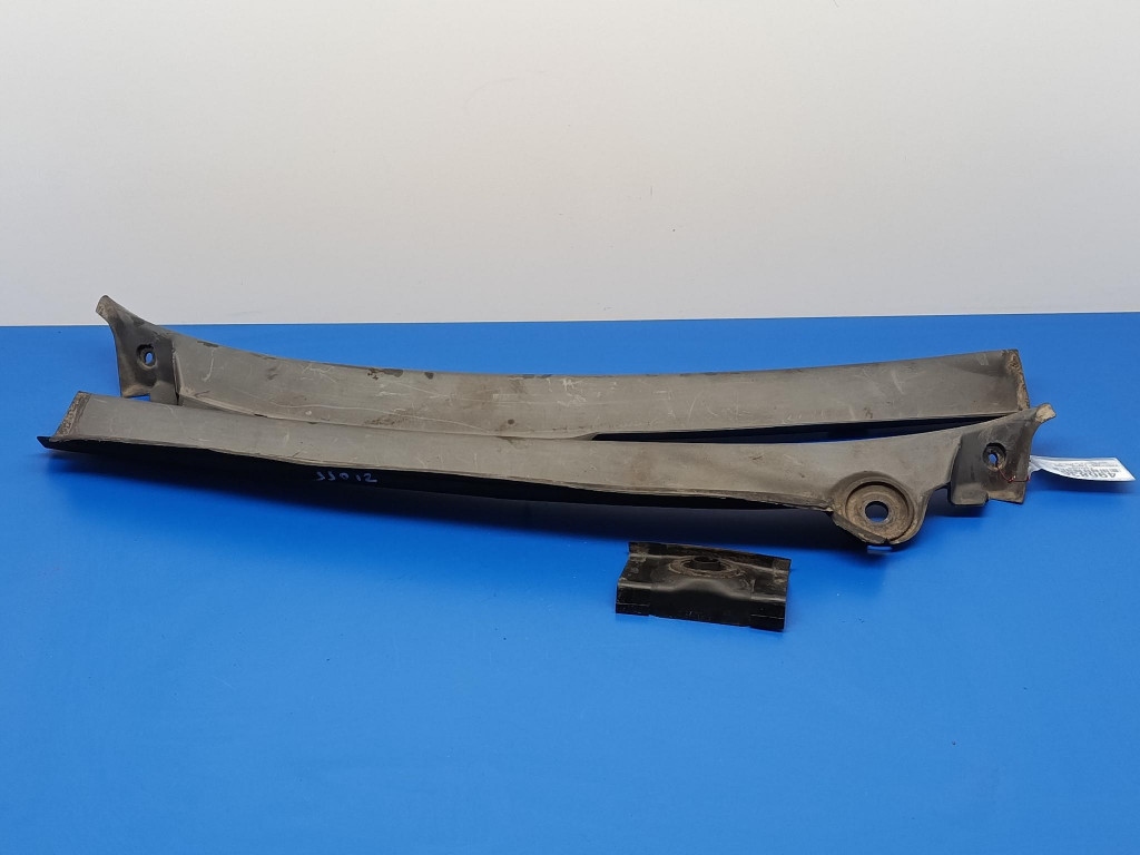 VOLKSWAGEN PASSAT B3 PODSZYBIE PLASTIKOWE 2CZĘŚCI 357853829