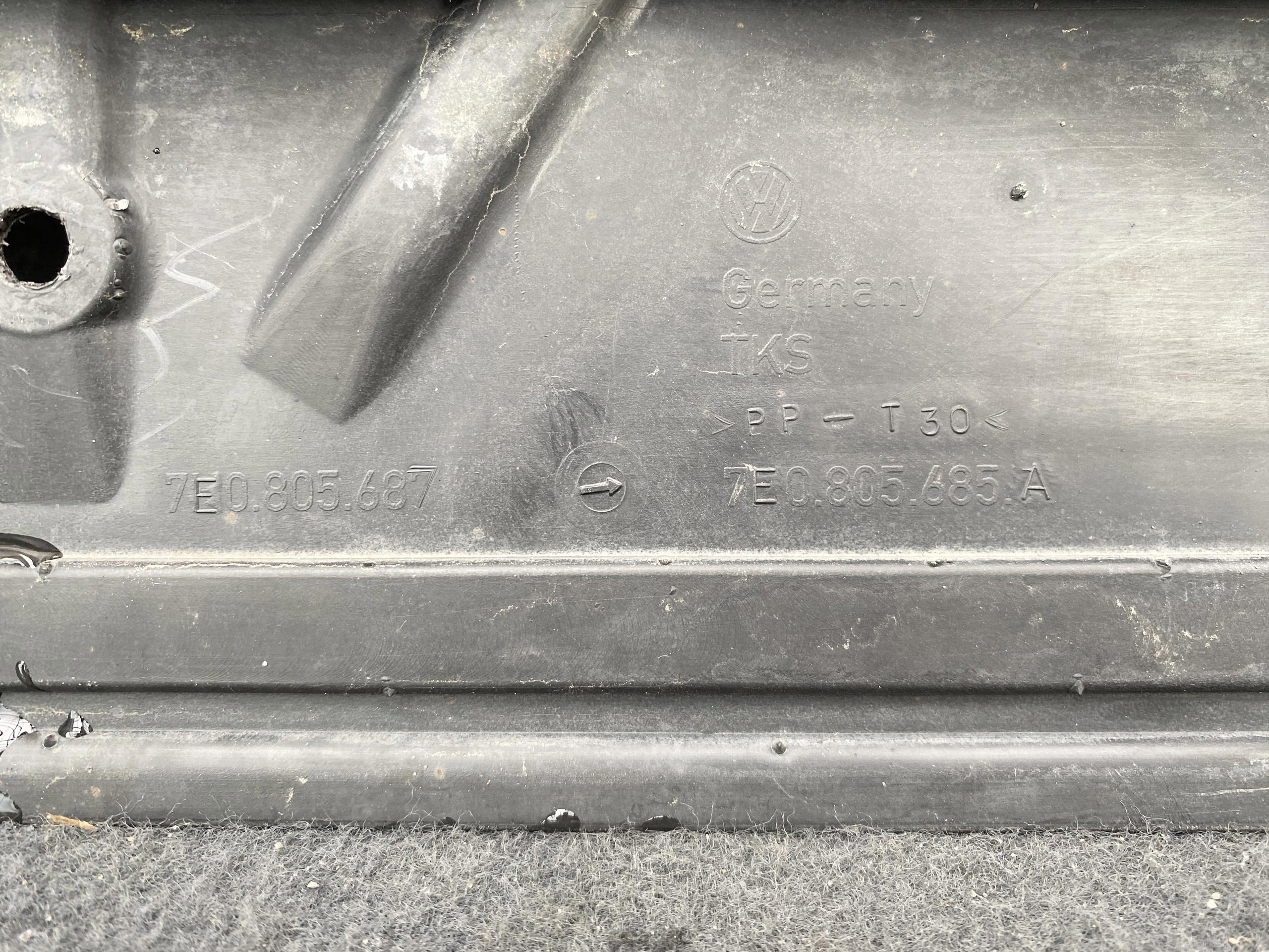 VW TRANSPORTER MULTIVAN T6 15- cover below engine PODWOZIE lower originál