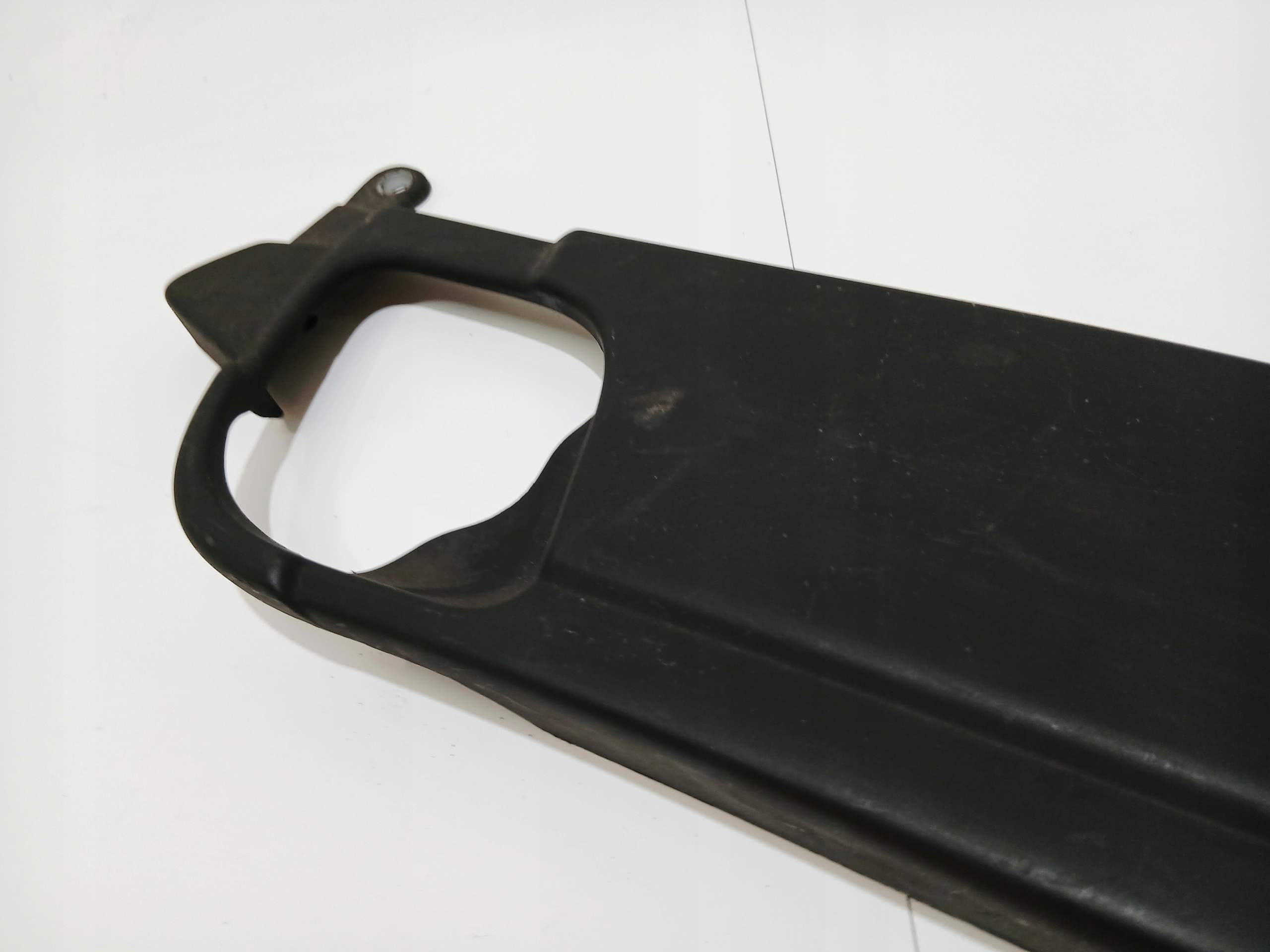 krytka stěny předního BMW E60 E61 N47 2.0D 7803340 (0005152)