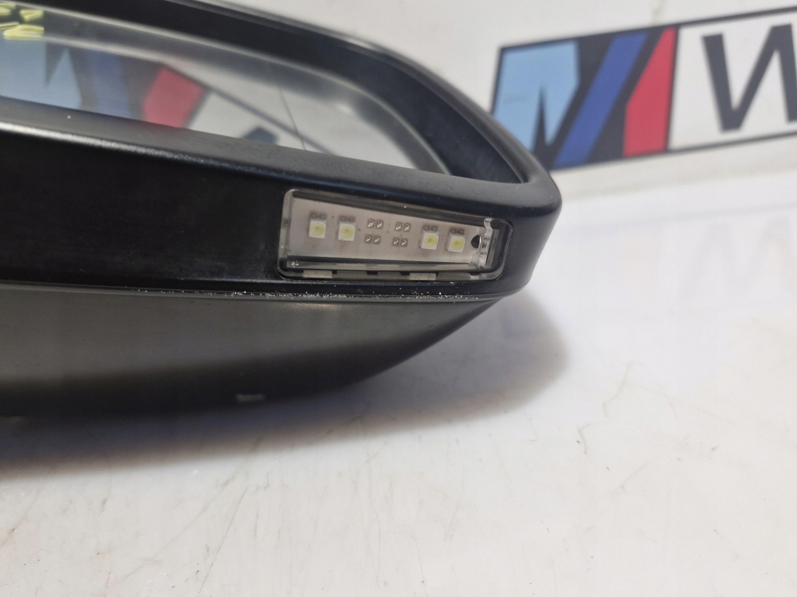 BMW E60 E61 LCI LISTERKO right 3PIN 475 BLACK SHAPPIRE
