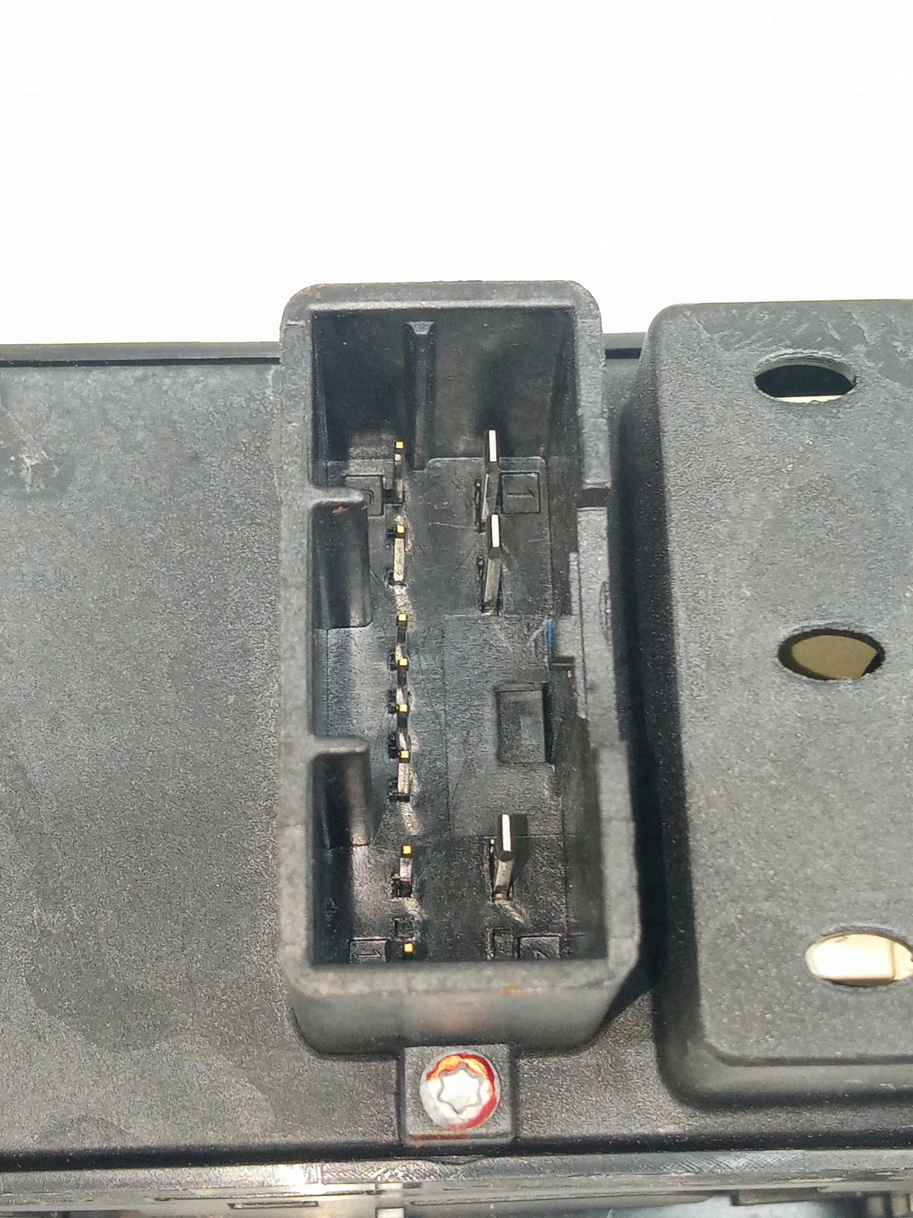 window control switch left front 68231806AA Jeep Cherokee V (2014- )