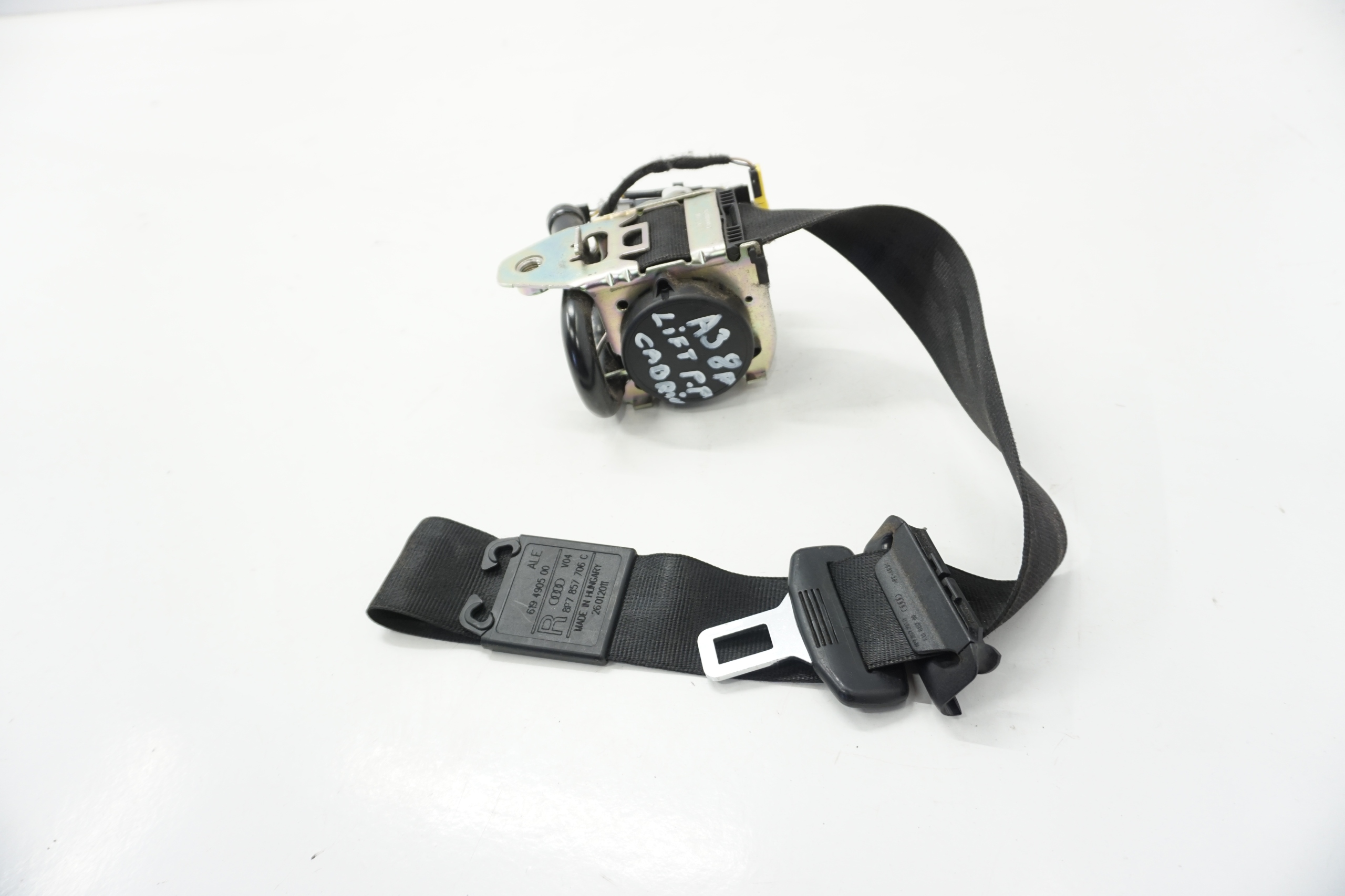 Audi A3 8P кабриолет ремень безопасности