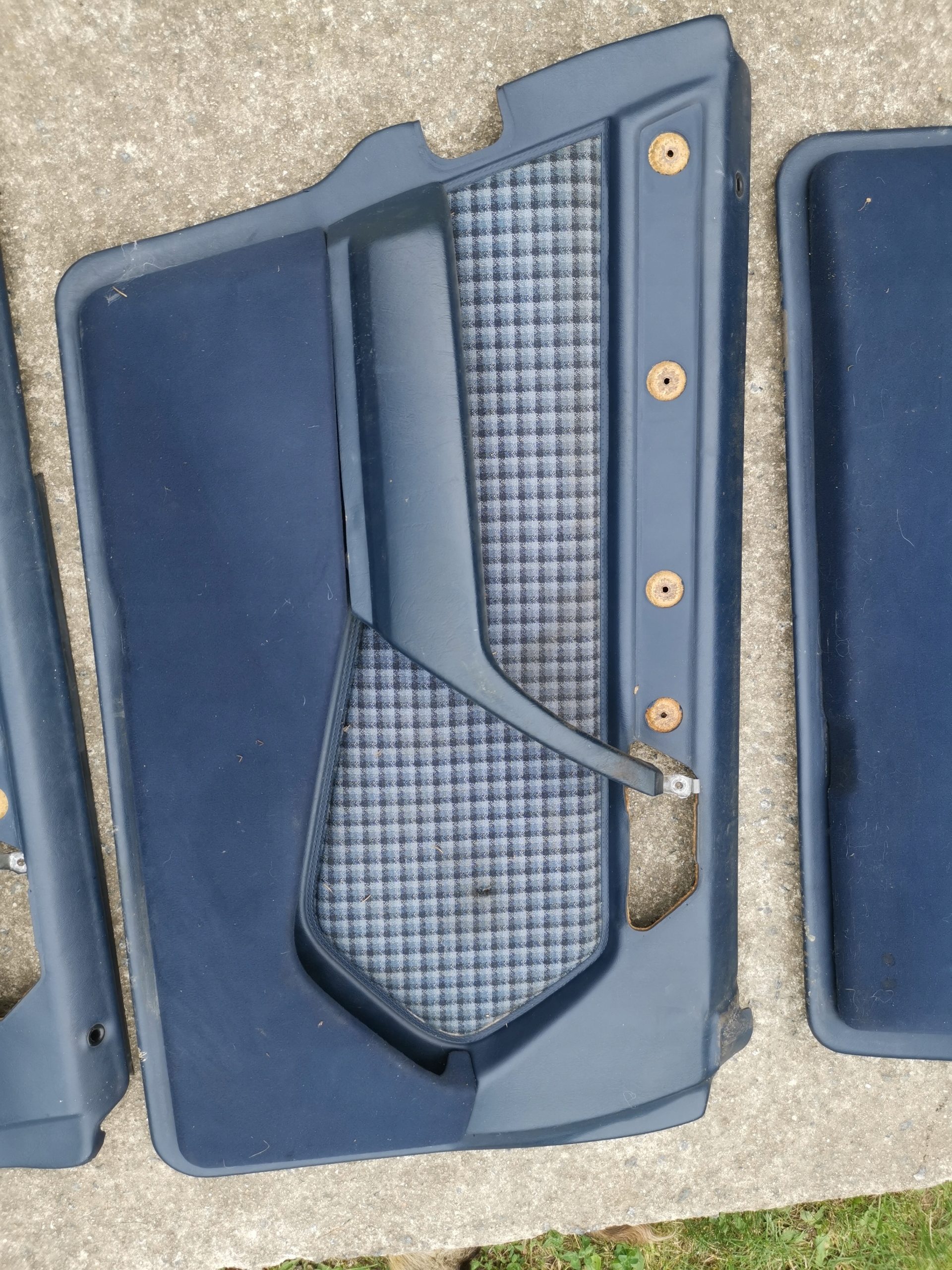 upholstery side side Mercedes W124 front rear part blue door
