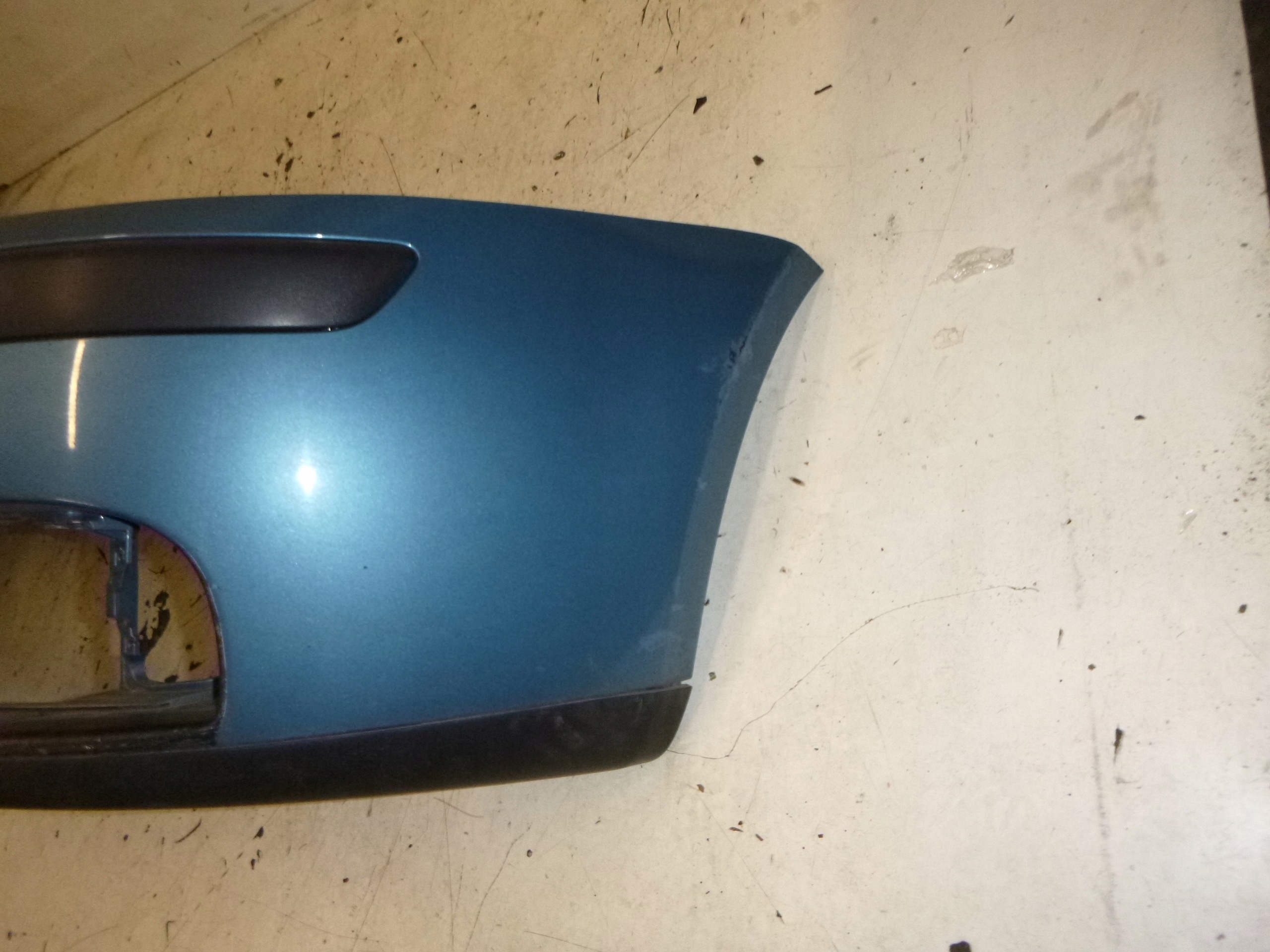 bumper front VW Golf V 2003-2008 LA5S 1K0807217M OE