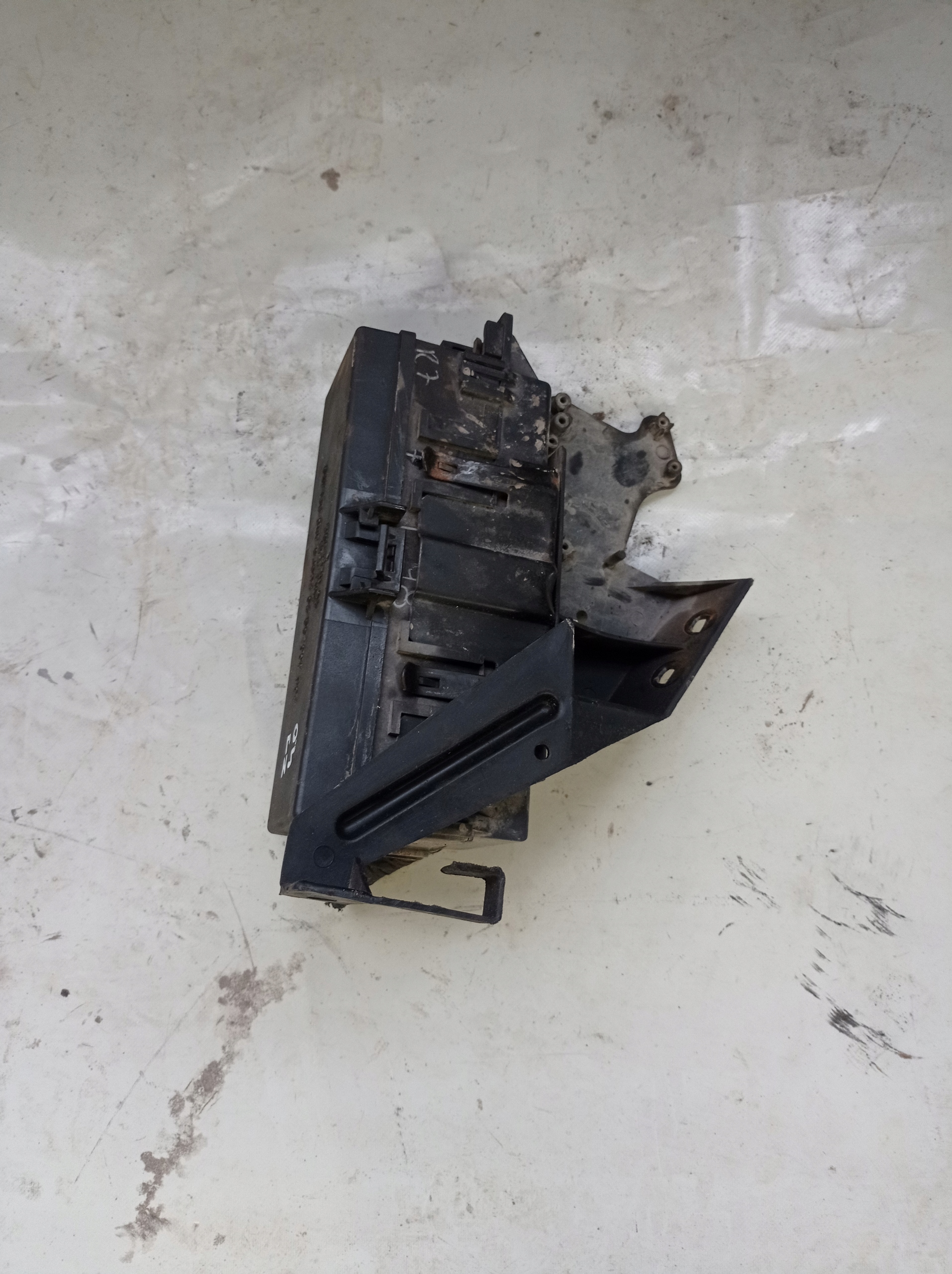 JEEP CHEROKEE ZJ 4.0 SKRZYNKA BEZPIECZNIKÓW