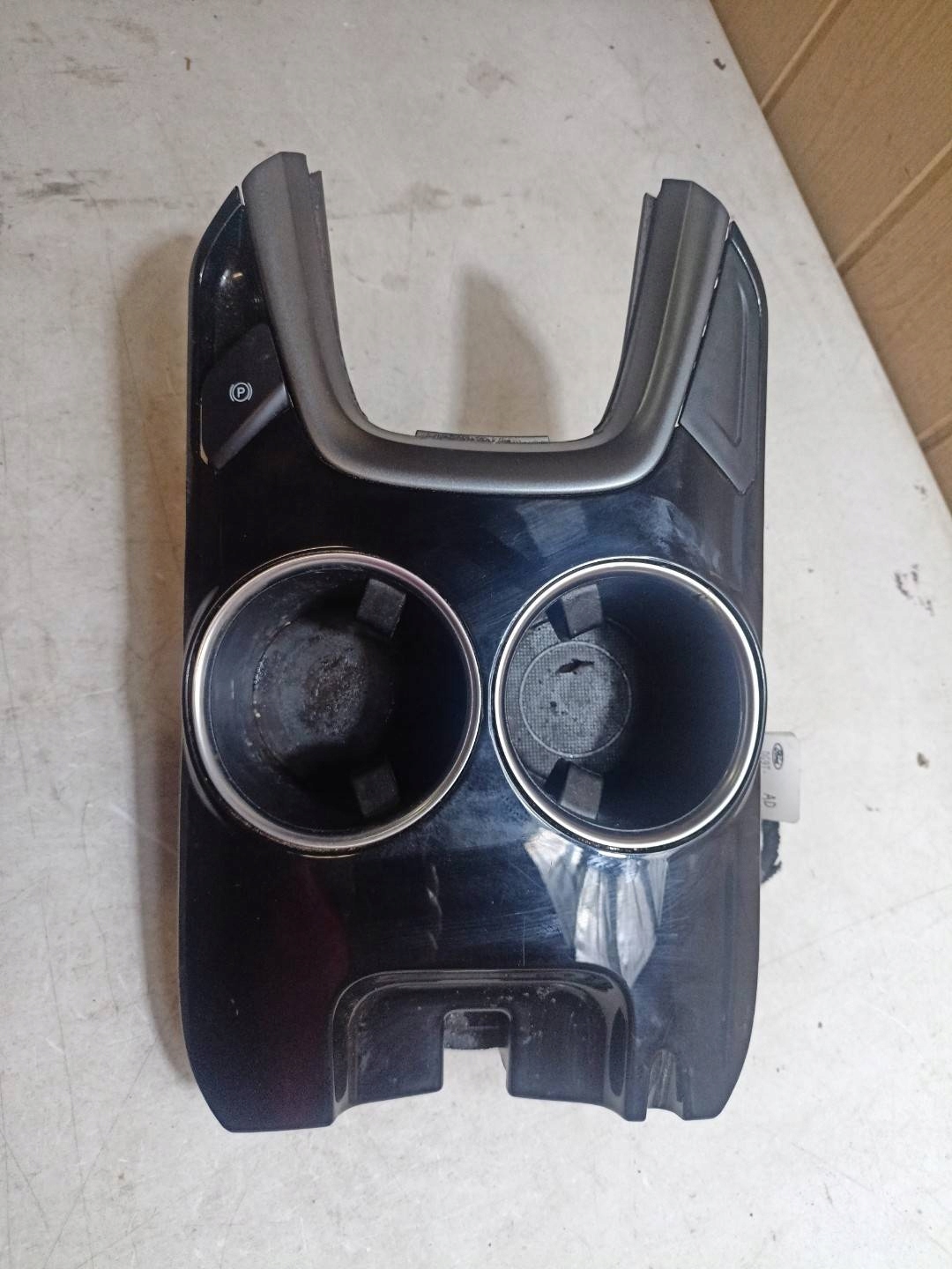 switch (button) electric brake Ford Fusion USA 2 2013