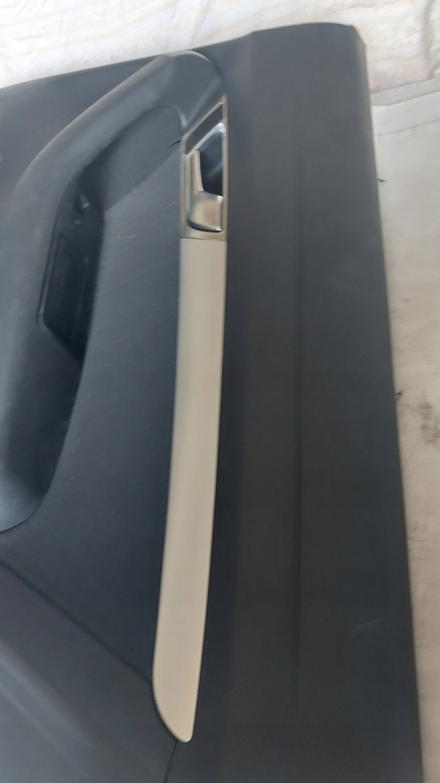 tapacír bok dveře pravý záď AUDI A6 C6 KOMBI 05-11 4F0867306H