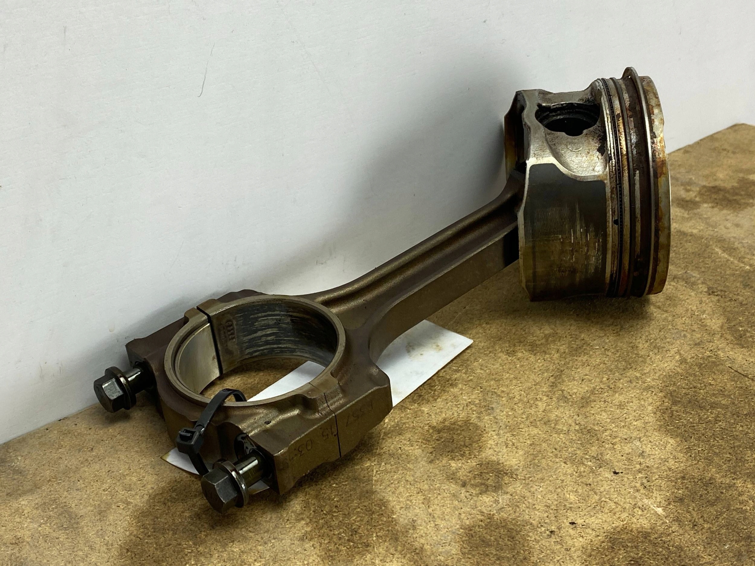 piston with connecting rod Chevrolet Camaro 2016