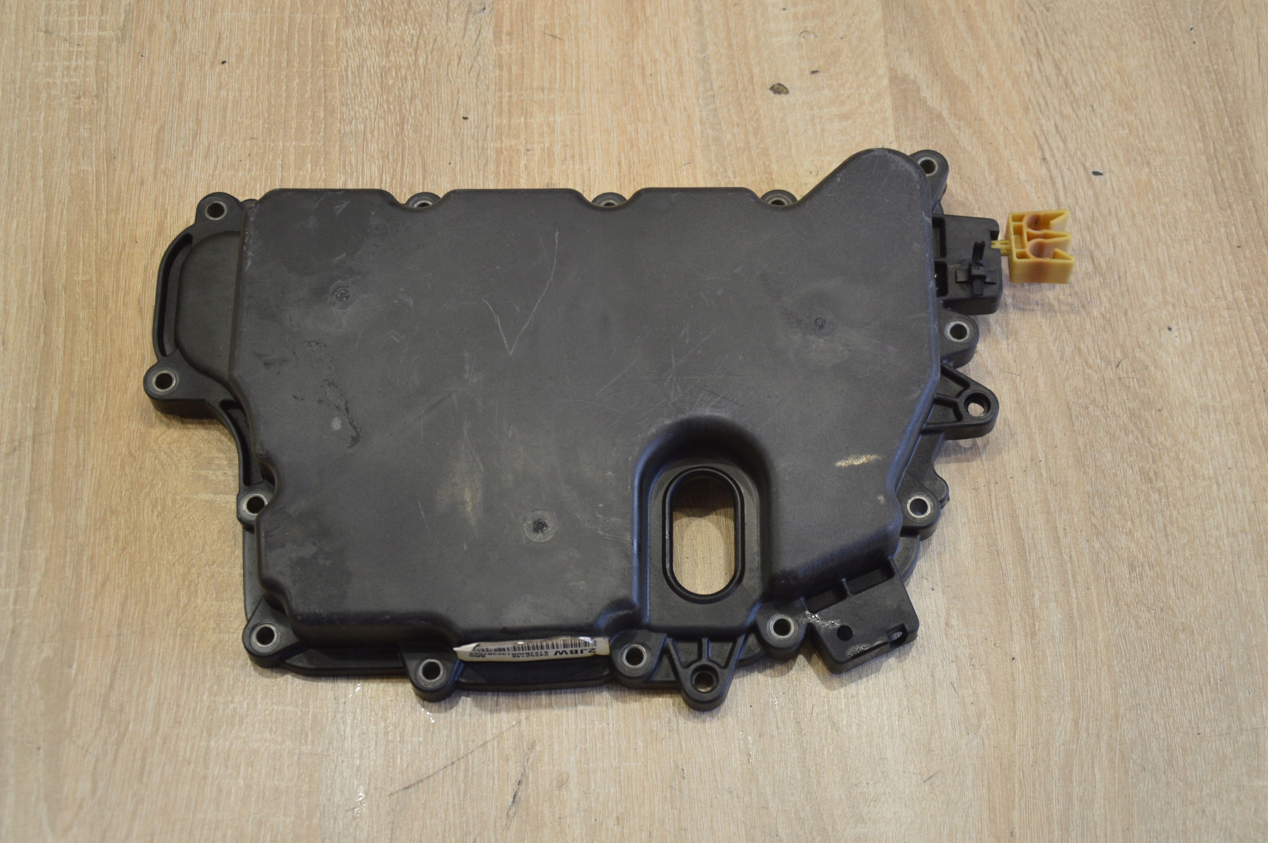 КРИШКА ЧАШІ КОРОБКИ CAPTIVA 2.2 ORLANDO 2.0 6T45