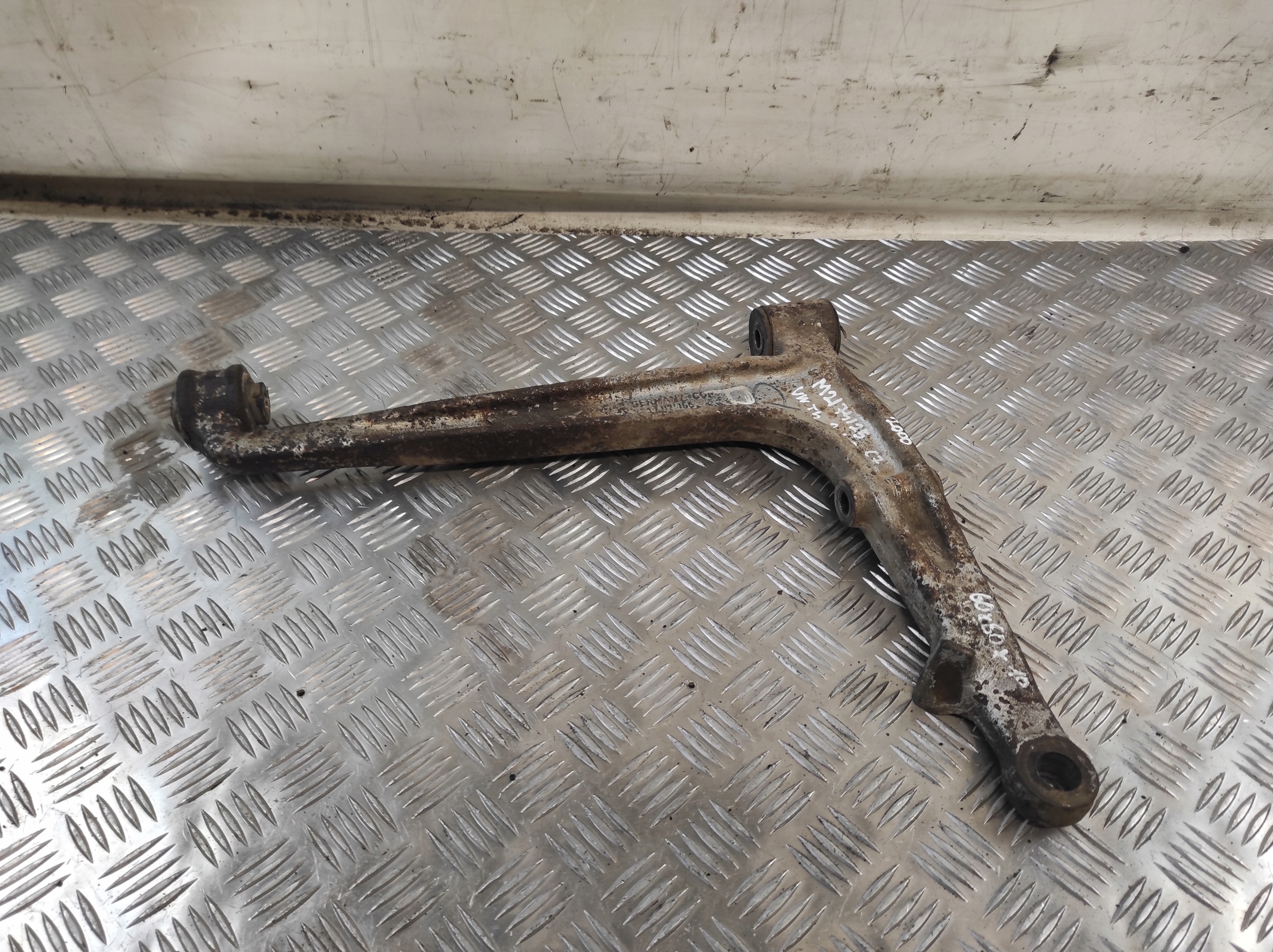 VW VOLKSWAGEN TRANSPORTER T4 arm front right 701407166 original