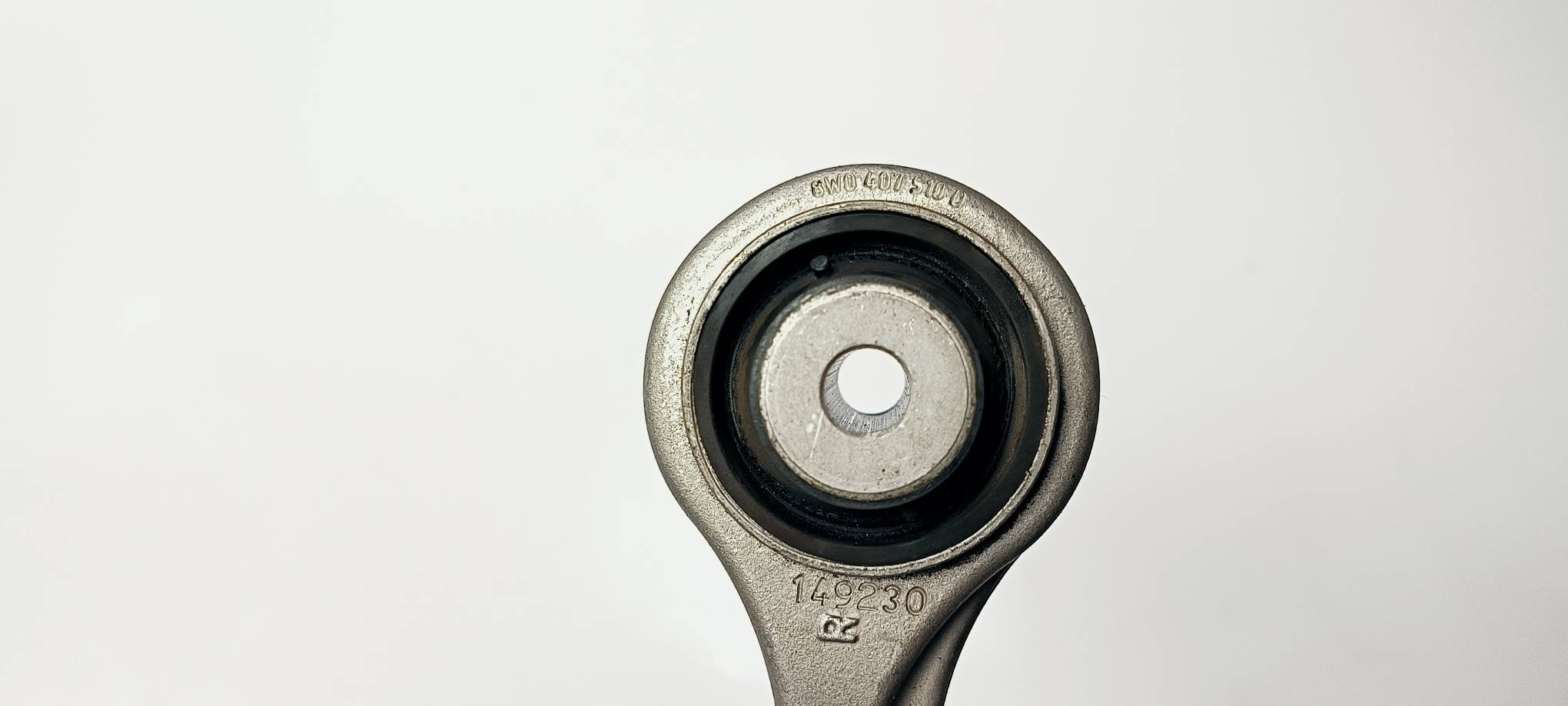 arm front right upper 8W0407510D AUDI A4 B9 QUATTRO