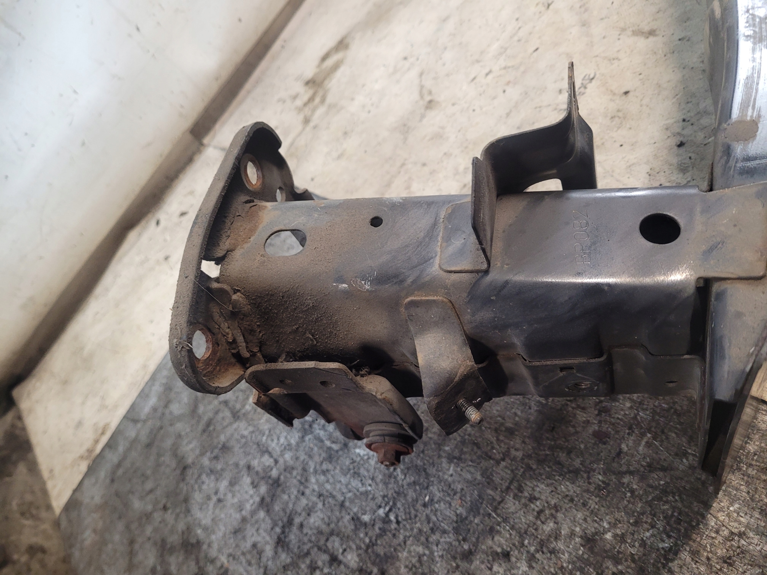 bumper support front front MAZDA 3 BK 04r.