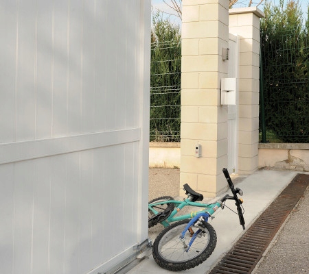 Somfy napęd bramy przesuwnej Slidy Moove 300 Kod producenta SLIDY MOOVE 300