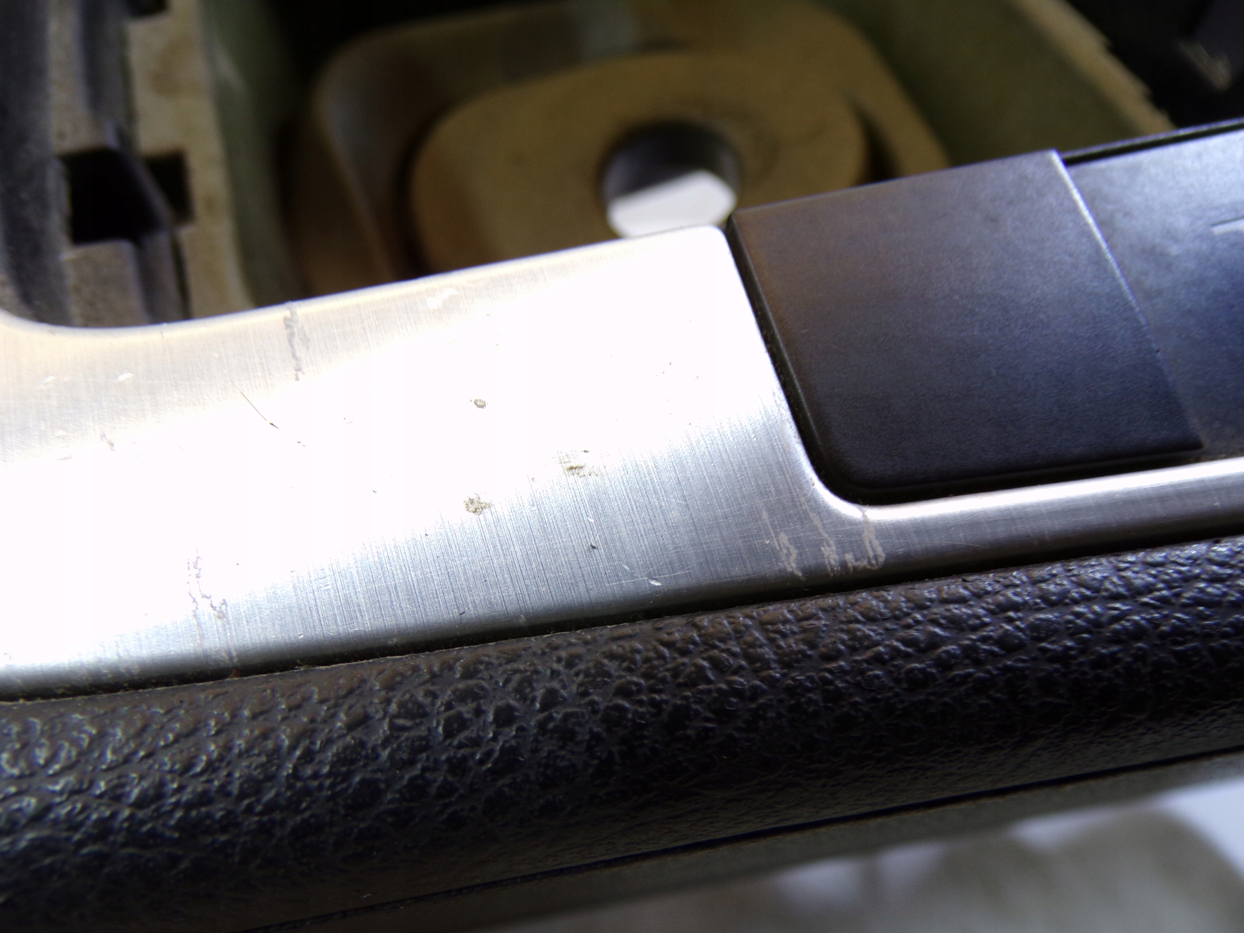 TUNEL mitte VOLKSWAGEN PASSAT B6 (K1)