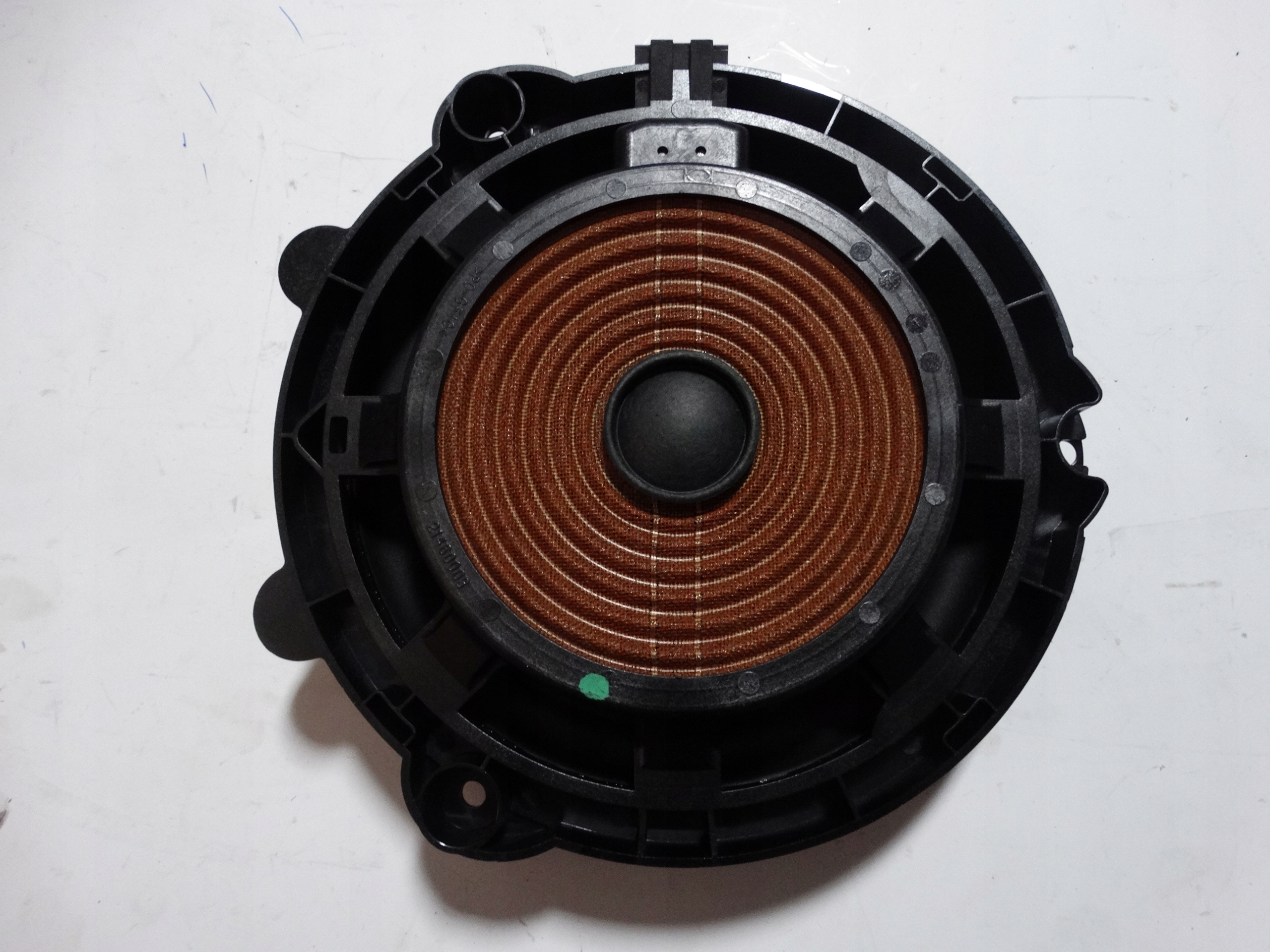 IDEALNY speaker HARMAN KARDON RANGE ROVER 1
