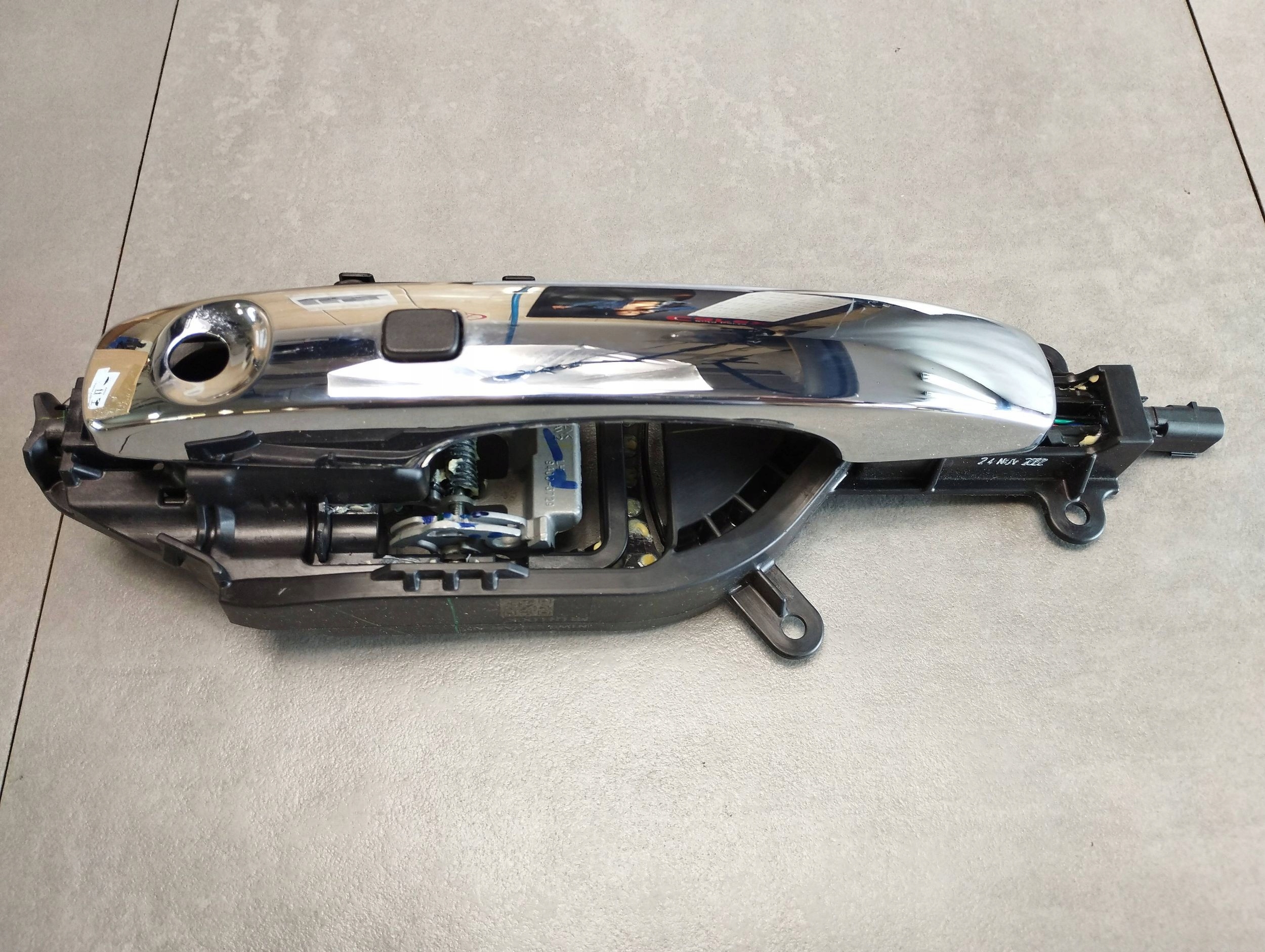 Volkswagen Amarok II 2023 handle left front KESSY N1WBE224A37AD