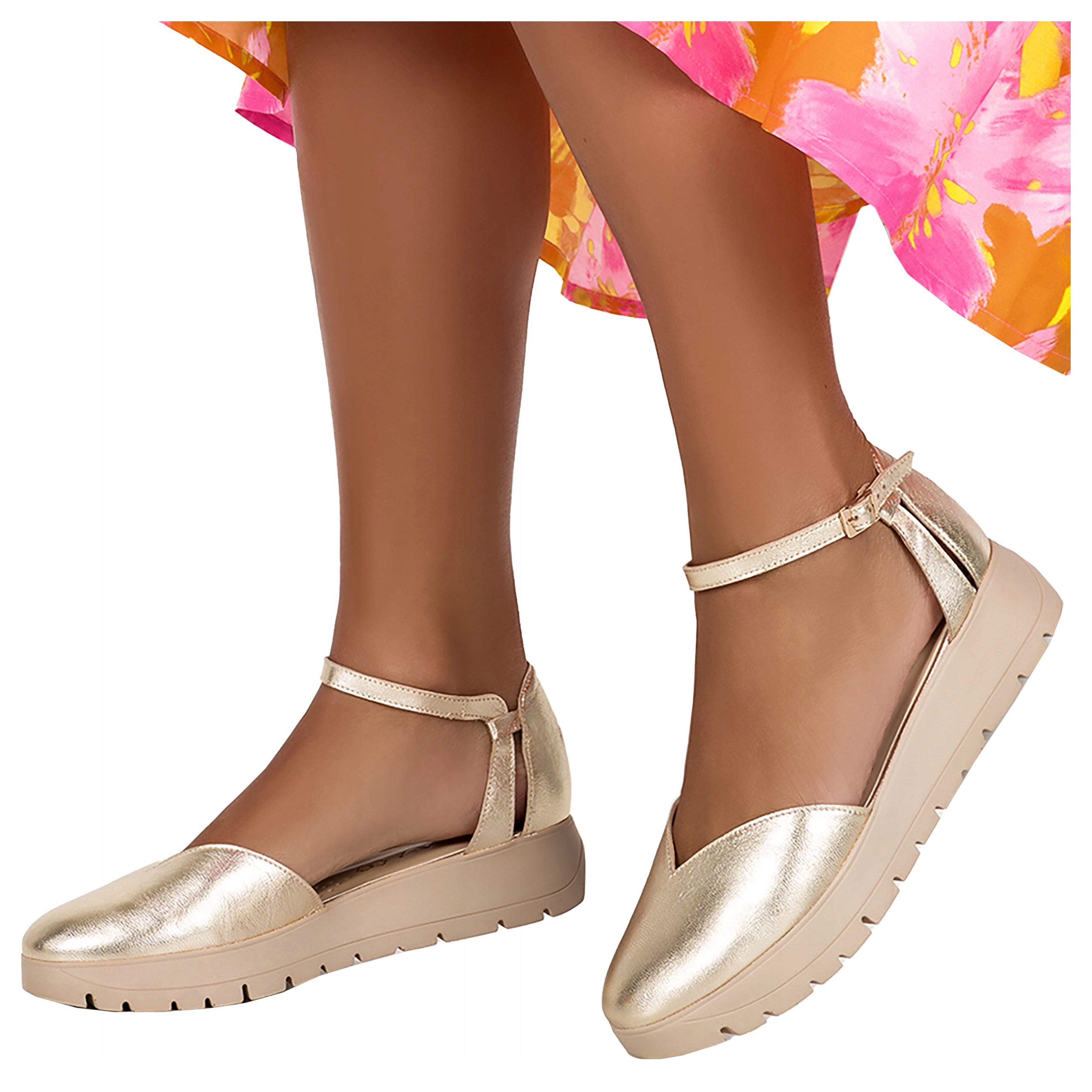 Módní dámské Sandály Zlaté Na Běžící Plošině Polský Výrobek vel. 39