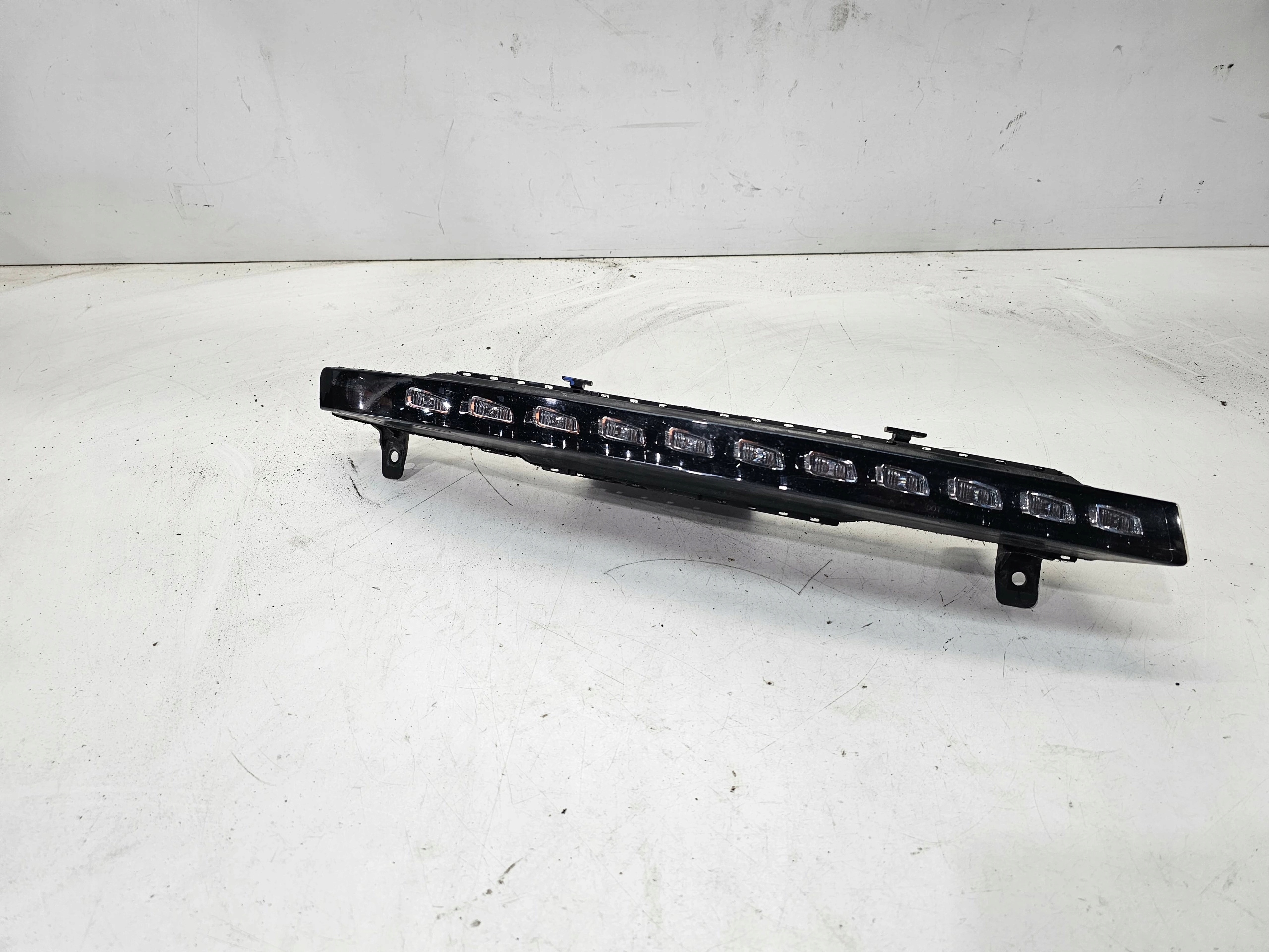 Blinkerleuchte DIODOWY LED der Stoßstange rechts AUDI Q7 4L LIFT 4L0953042E