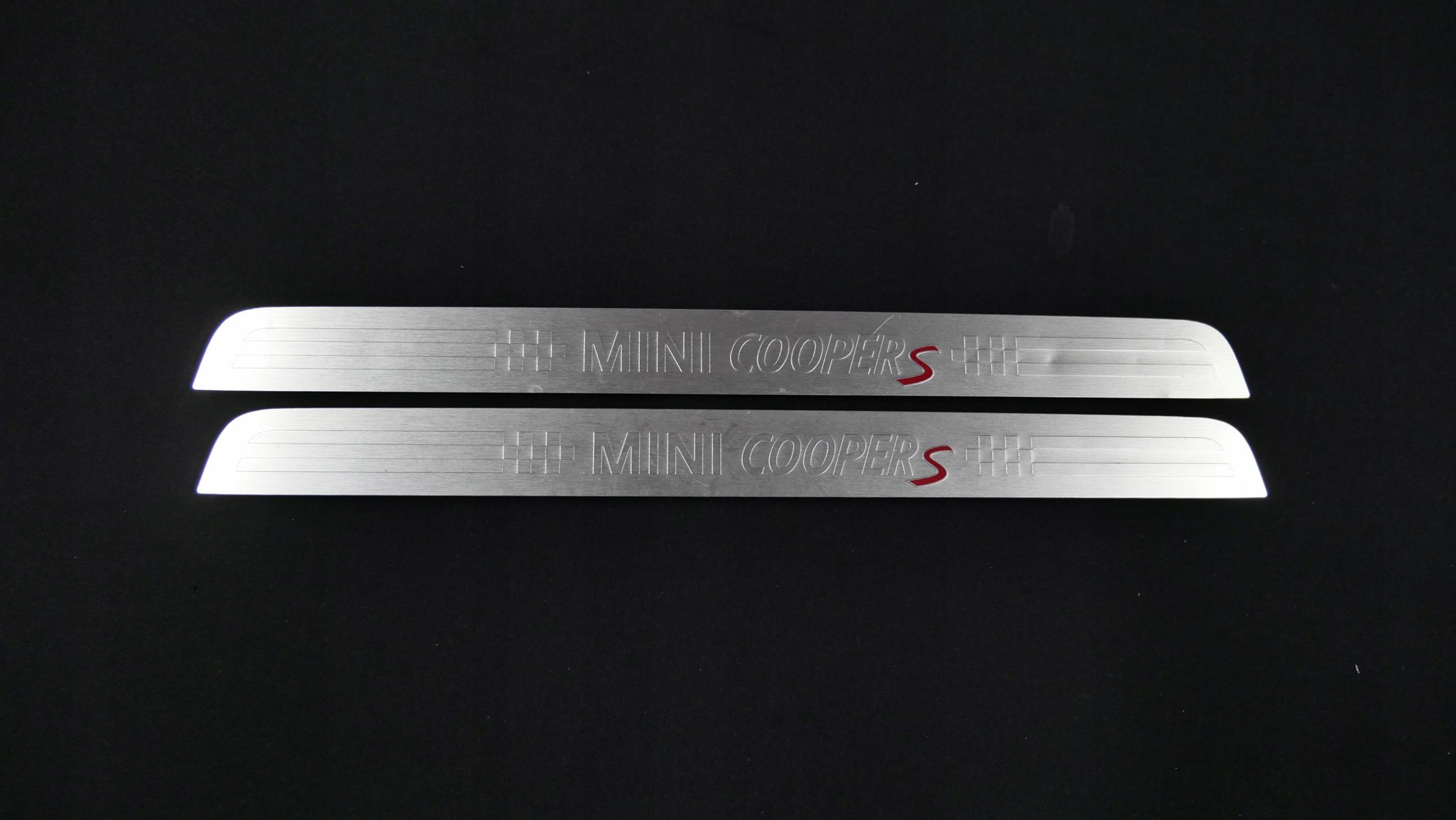 MINI F60 LISTWA OSŁONA PROGU PRZÓD 7389353