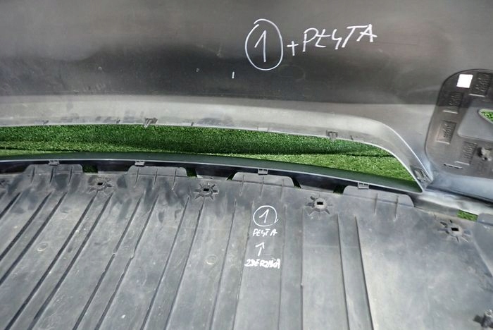 TESLA Y 20- Frontstoßstange vorne abdeckung