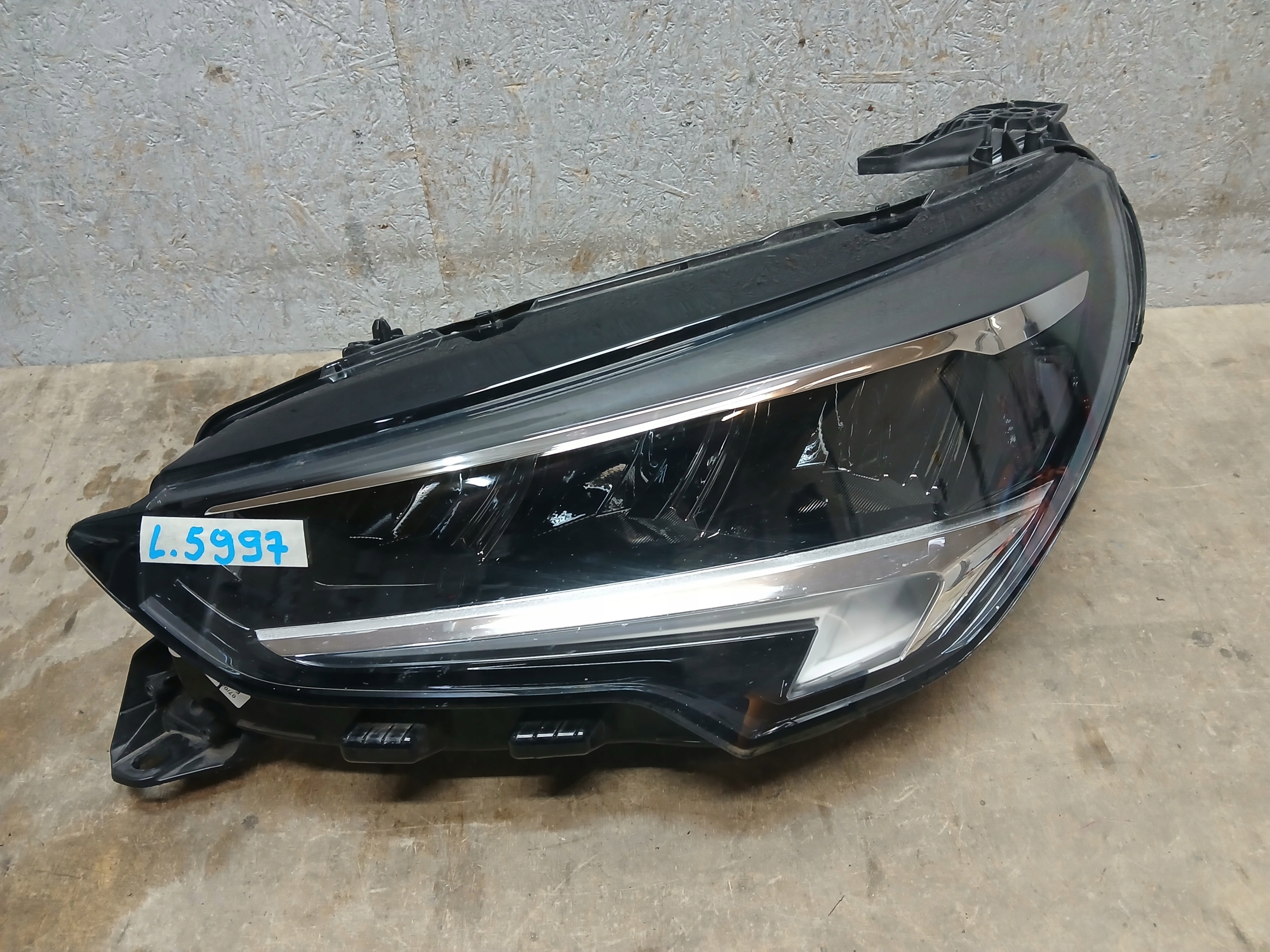 light front left OPEL CORSA F FULL LED 39162653