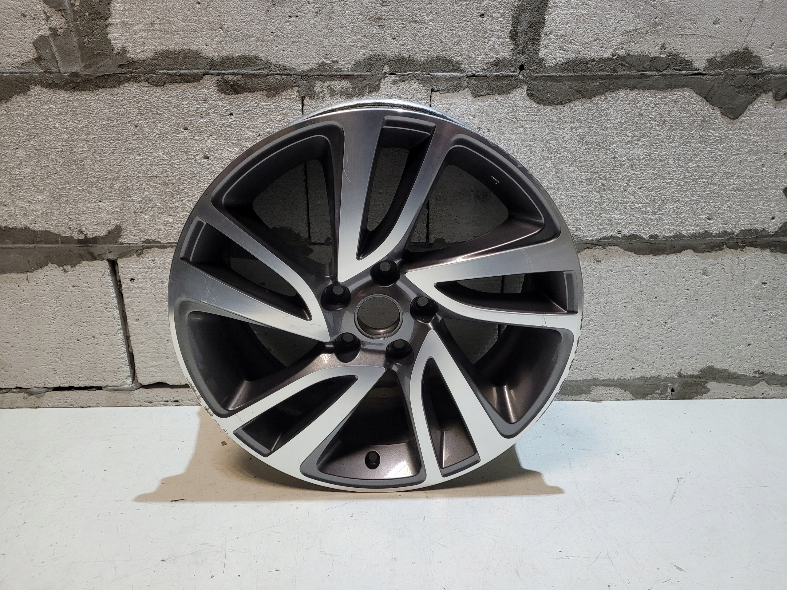 Диск Levorg Legacy 18